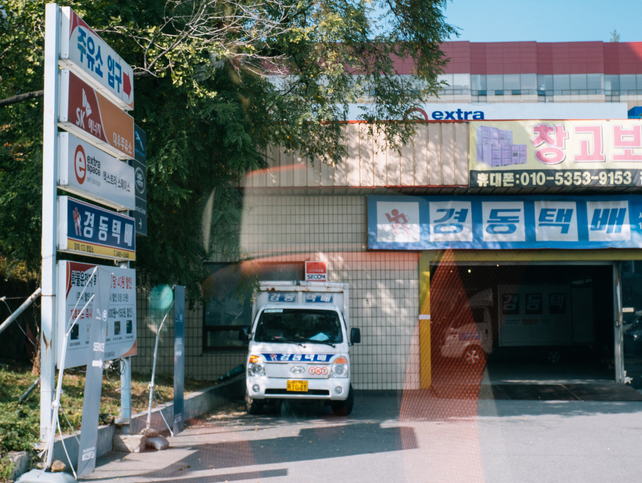 Panasonic Lumix DMC-GX85 (Lumix DMC-GX80 / Lumix DMC-GX7 Mark II) sample photo