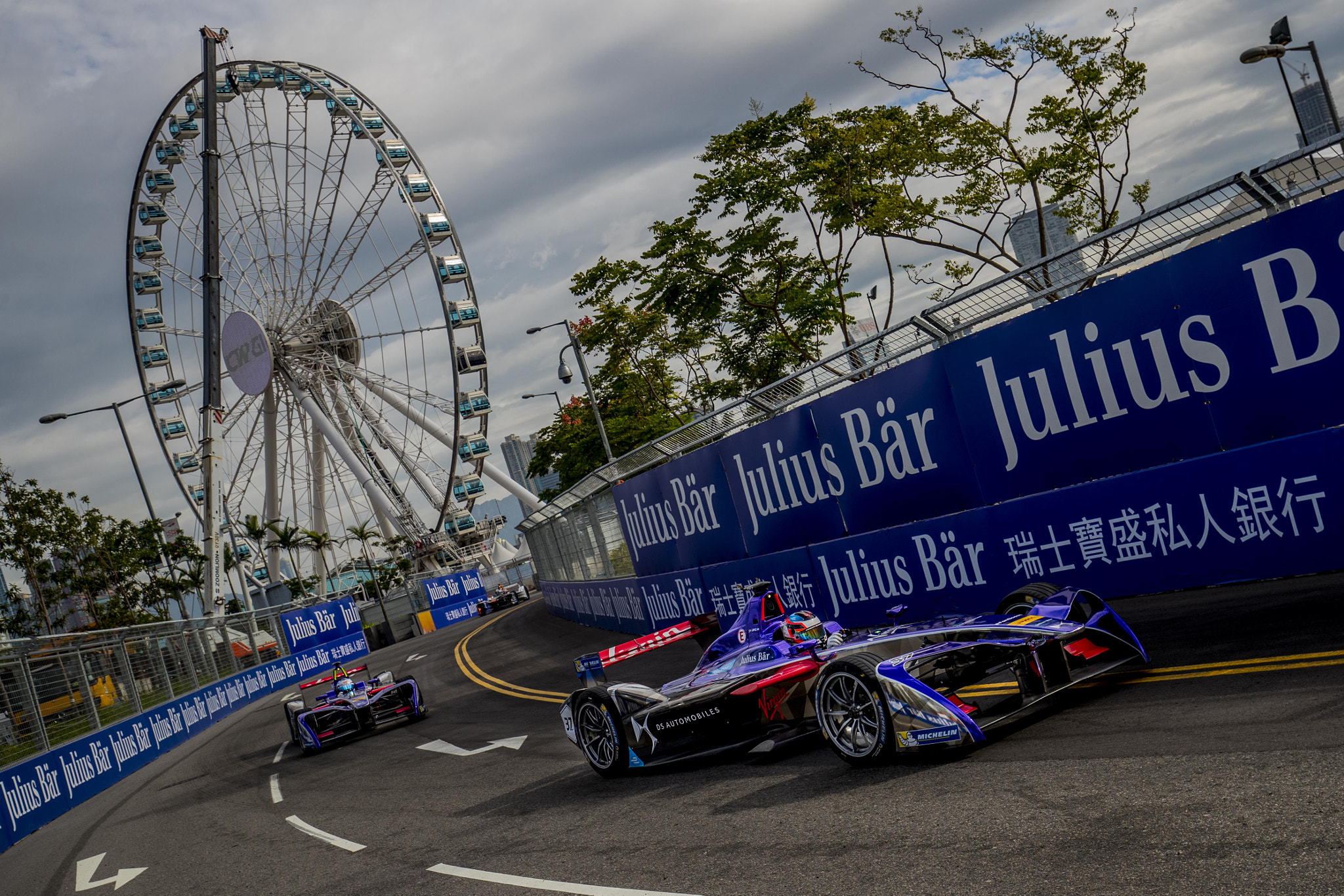 Canon EF 16-35mm F4L IS USM sample photo. Hk formula e photography