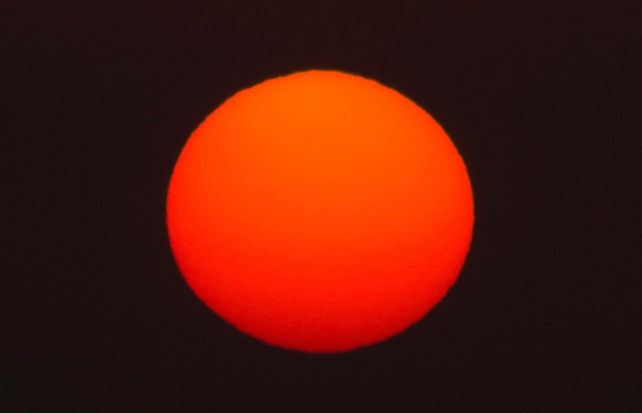 Canon EF 75-300mm f/4-5.6 USM sample photo. Sunstack photography
