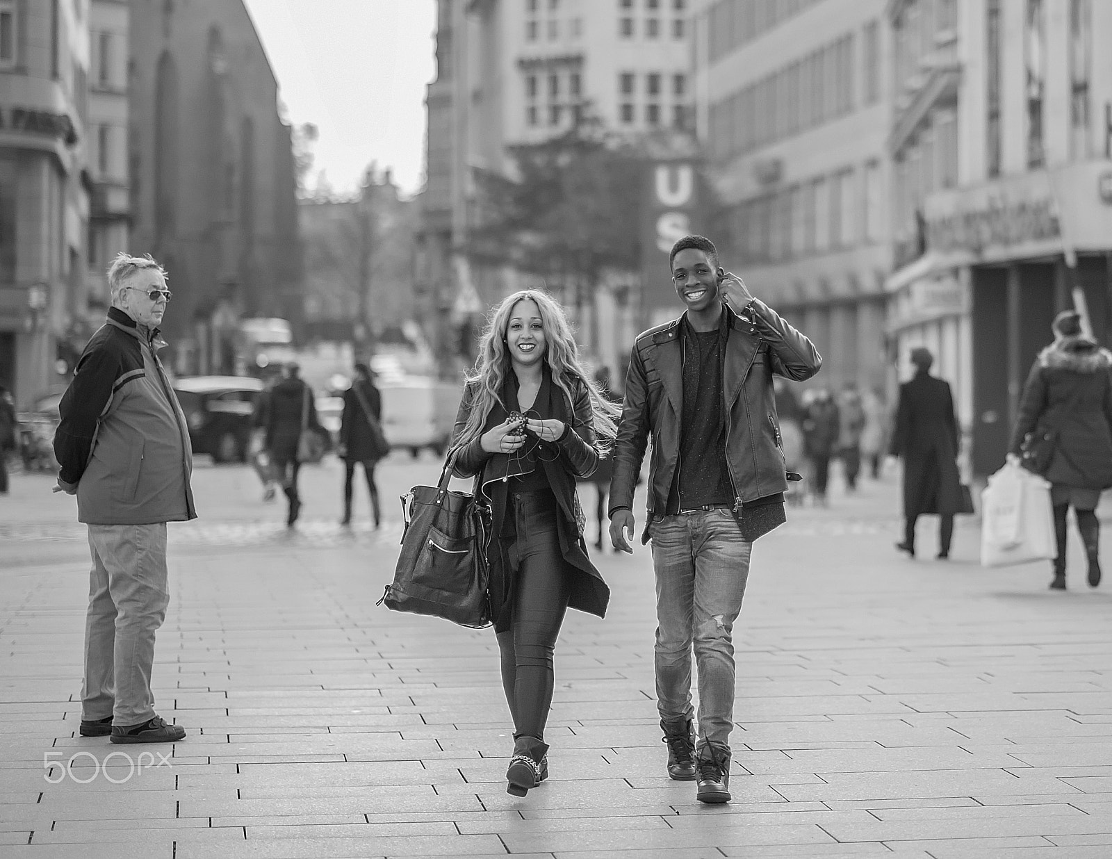 Nikon D3 + Nikon AF-S Nikkor 85mm F1.4G sample photo. Streets of hamburg- photography