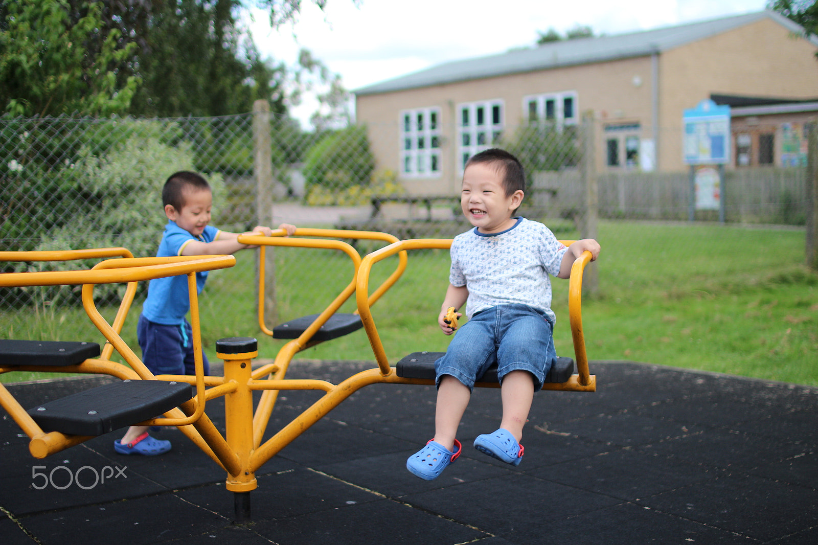 Sigma 30mm F1.4 EX DC HSM sample photo. Kids in the soft play photography