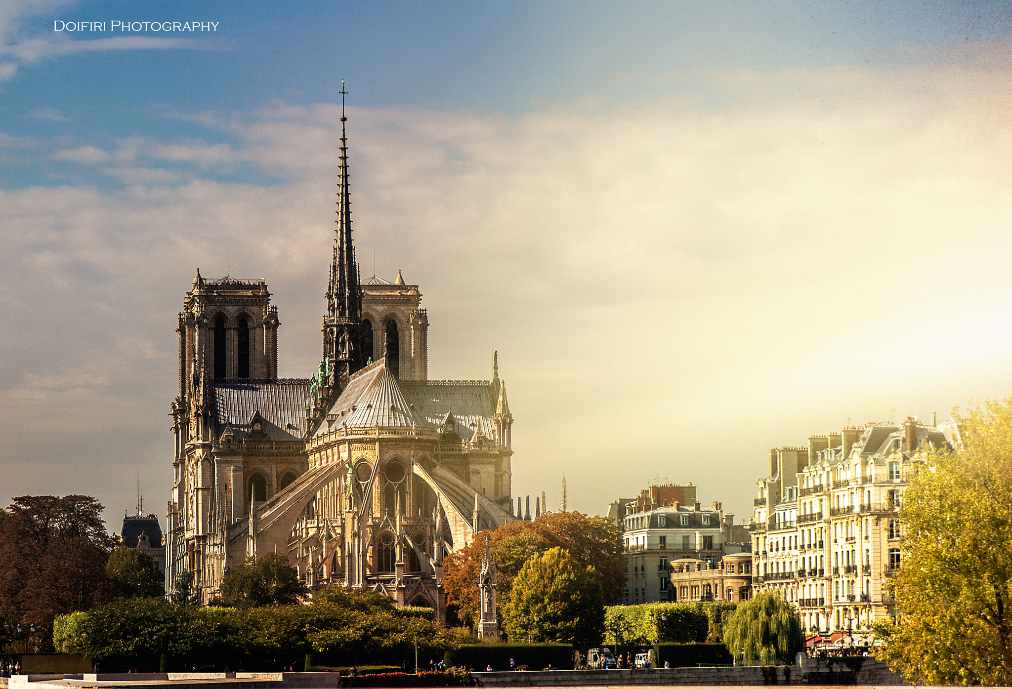 Sigma 24-70mm F2.8 EX DG Macro sample photo. Notre dame de paris photography