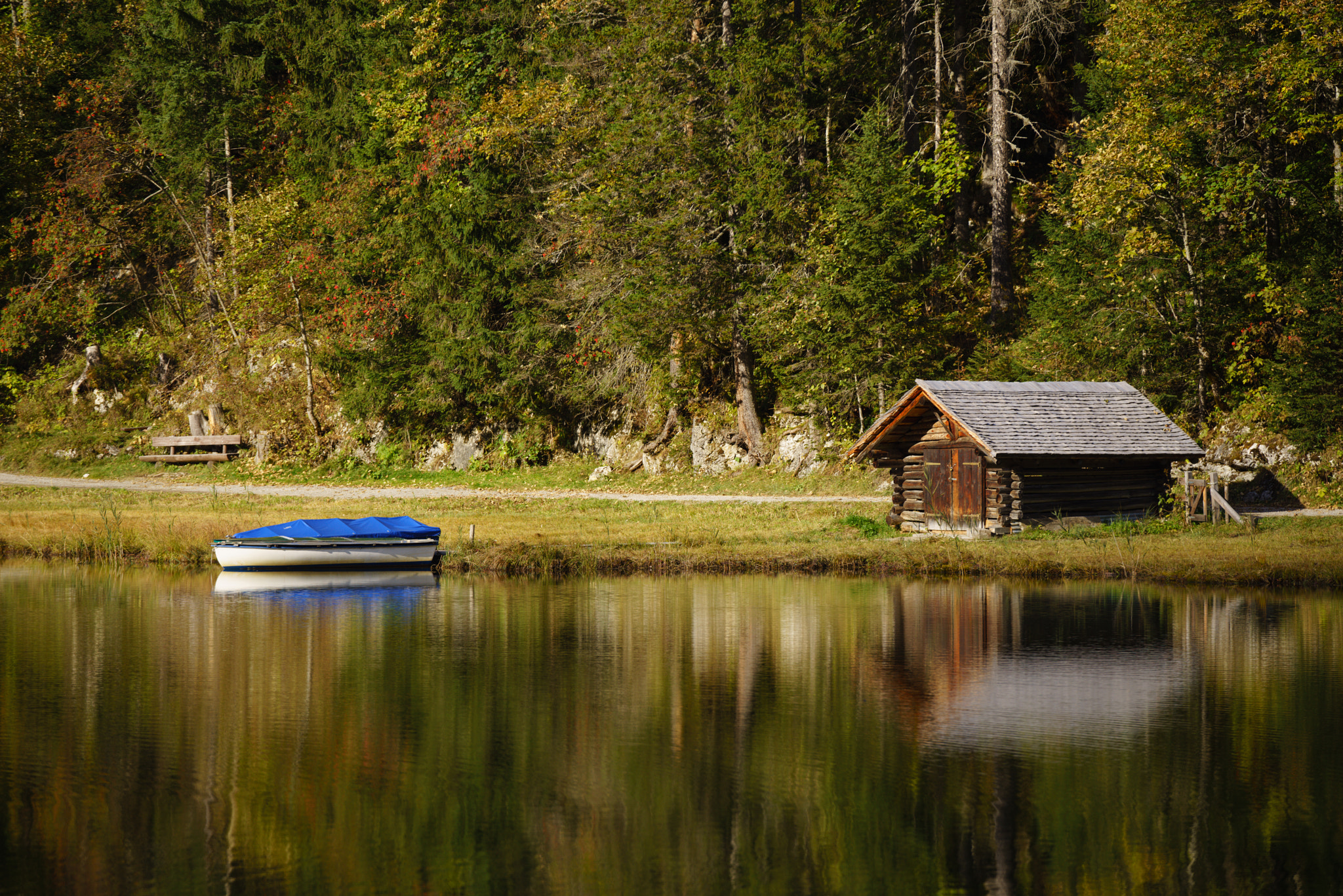 Sony FE 70-200mm F2.8 GM OSS sample photo. Boathouse photography