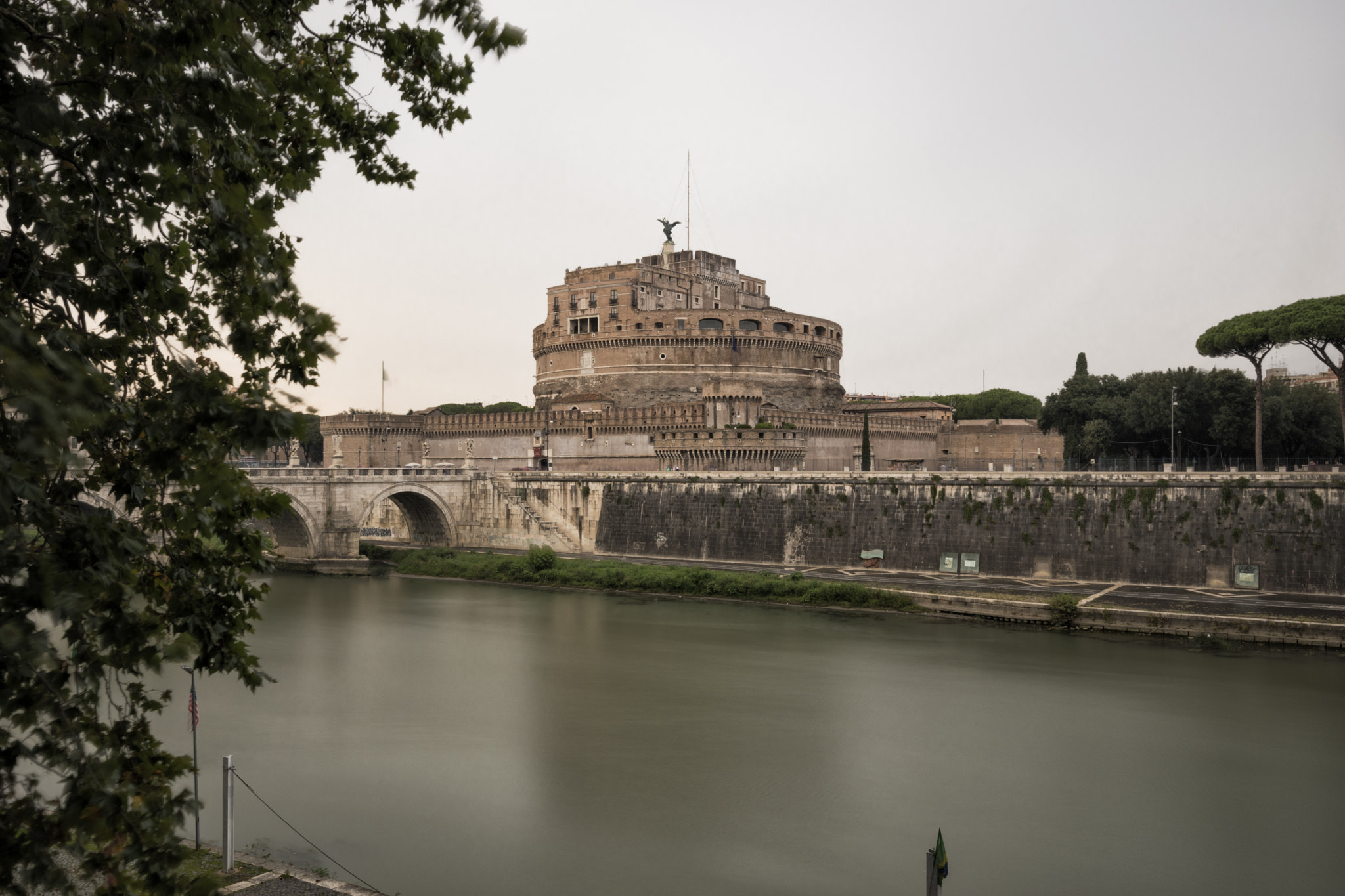 Nikon D5500 + Tokina AT-X 11-20 F2.8 PRO DX (AF 11-20mm f/2.8) sample photo. Castel sant'angelo, from another angle photography
