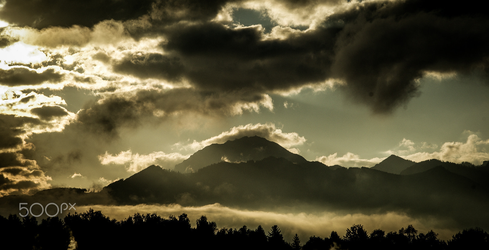 Tamron AF 18-200mm F3.5-6.3 XR Di II LD Aspherical (IF) Macro sample photo. Hochfelln 01 photography