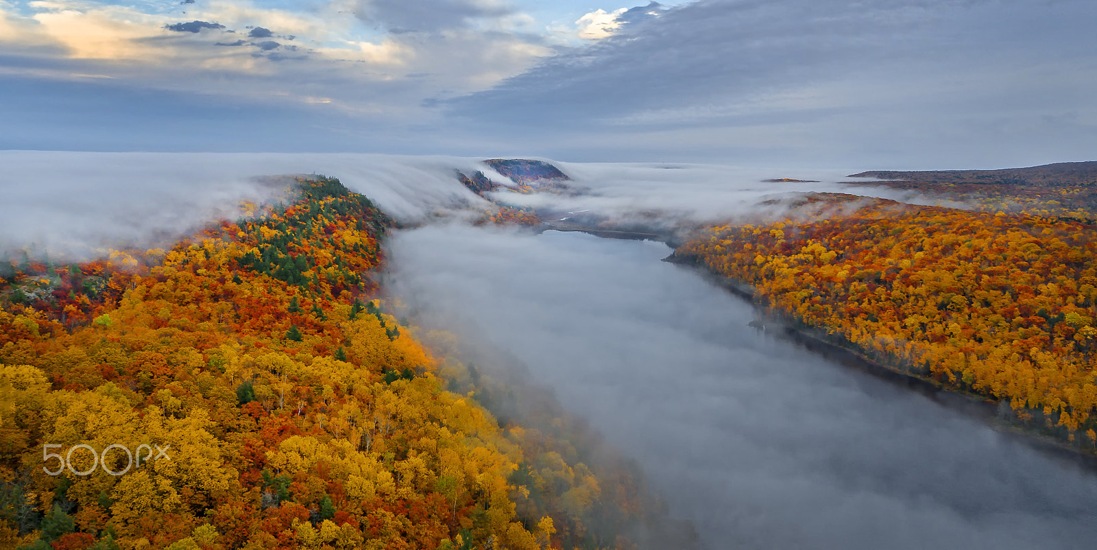 DJI FC550 + OLYMPUS M.12mm F2.0 sample photo. Fog and clouds over the lake photography