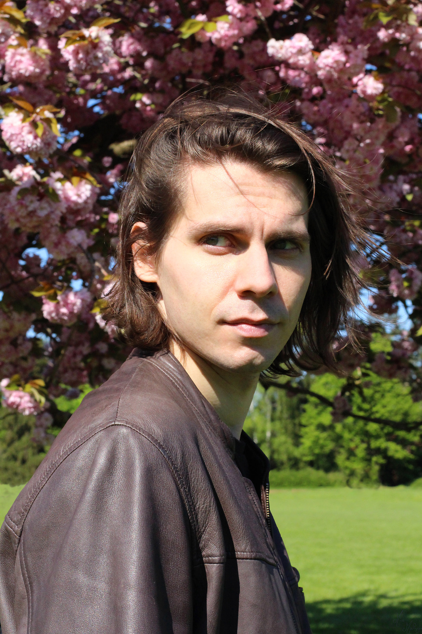 Canon EOS 700D (EOS Rebel T5i / EOS Kiss X7i) + Canon EF 50mm F1.4 USM sample photo. Julien, why so serious ? photography