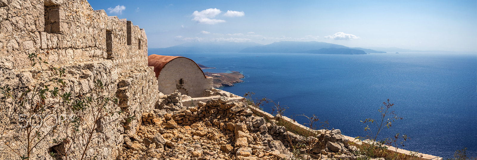 Canon EOS 650D (EOS Rebel T4i / EOS Kiss X6i) + Sigma 18-50mm f/2.8 Macro sample photo. Medieval castle (greek islands) photography