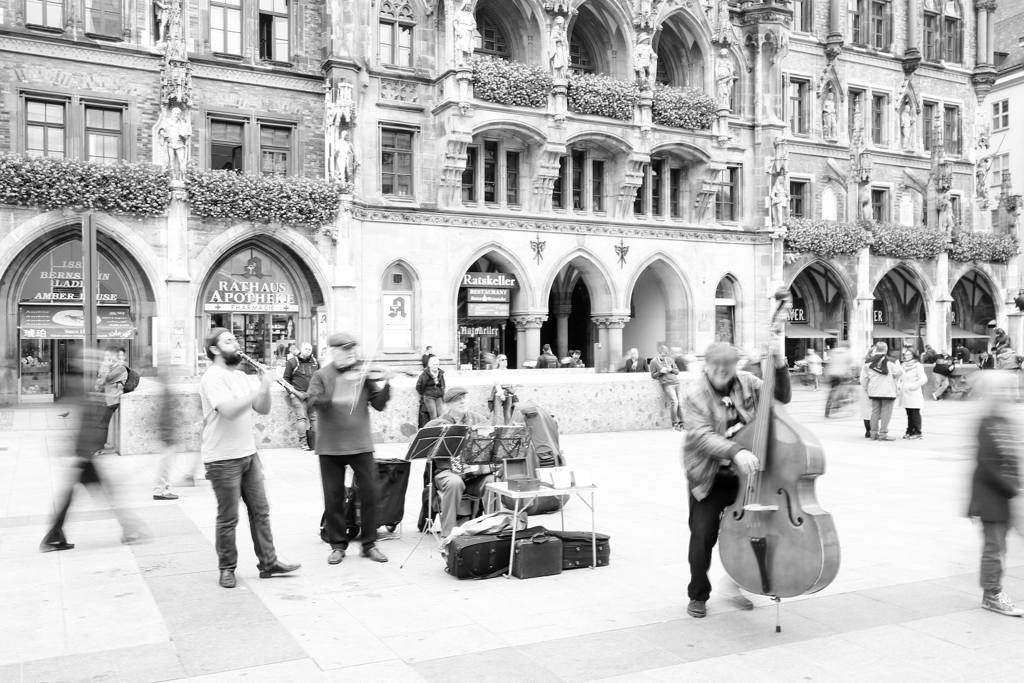 Canon EOS 6D + Canon EF 16-35mm F4L IS USM sample photo. The street band show photography