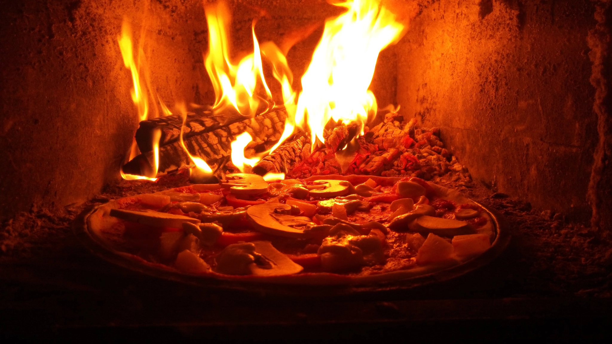 HTC ONE M9PLUS sample photo. Pizza photography