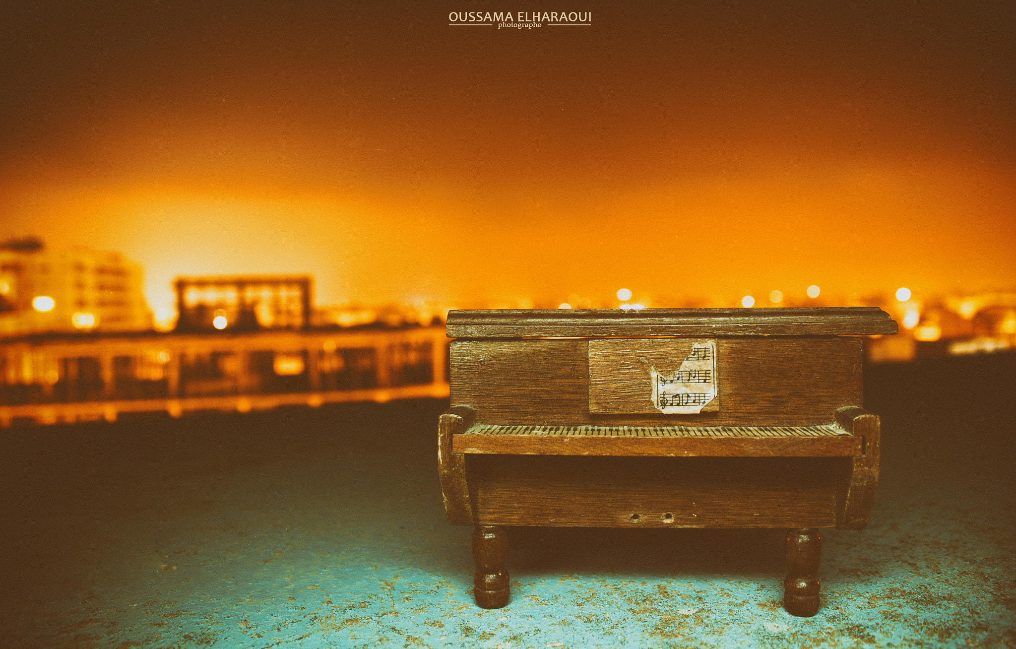 Canon EF-S 18-55mm F3.5-5.6 III sample photo. Piano in the night photography