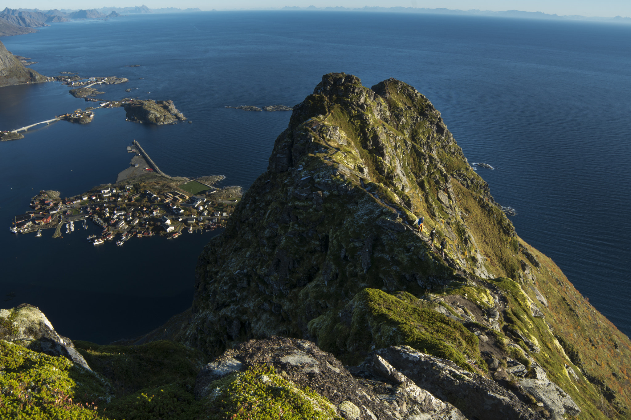 Samyang 14mm F2.8 ED AS IF UMC sample photo. Reinebringen, lofoten  photography