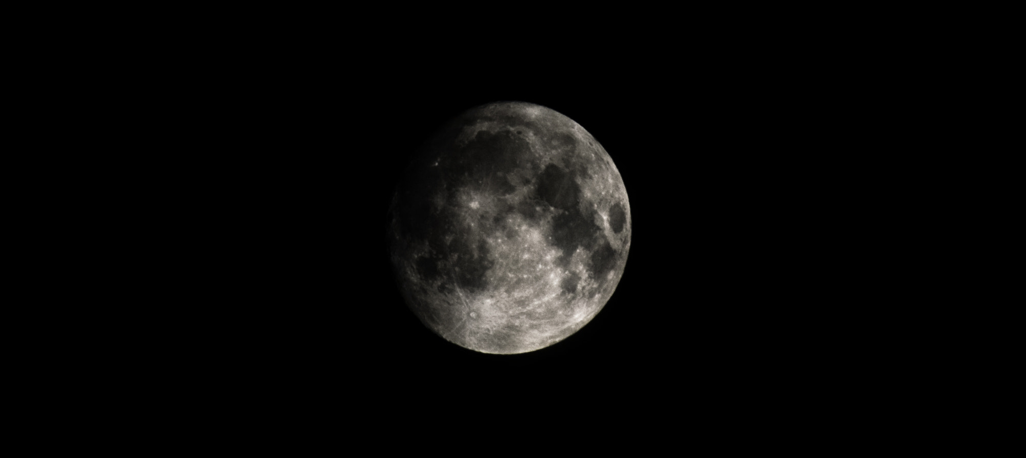 Canon EOS 50D sample photo. The moon photography