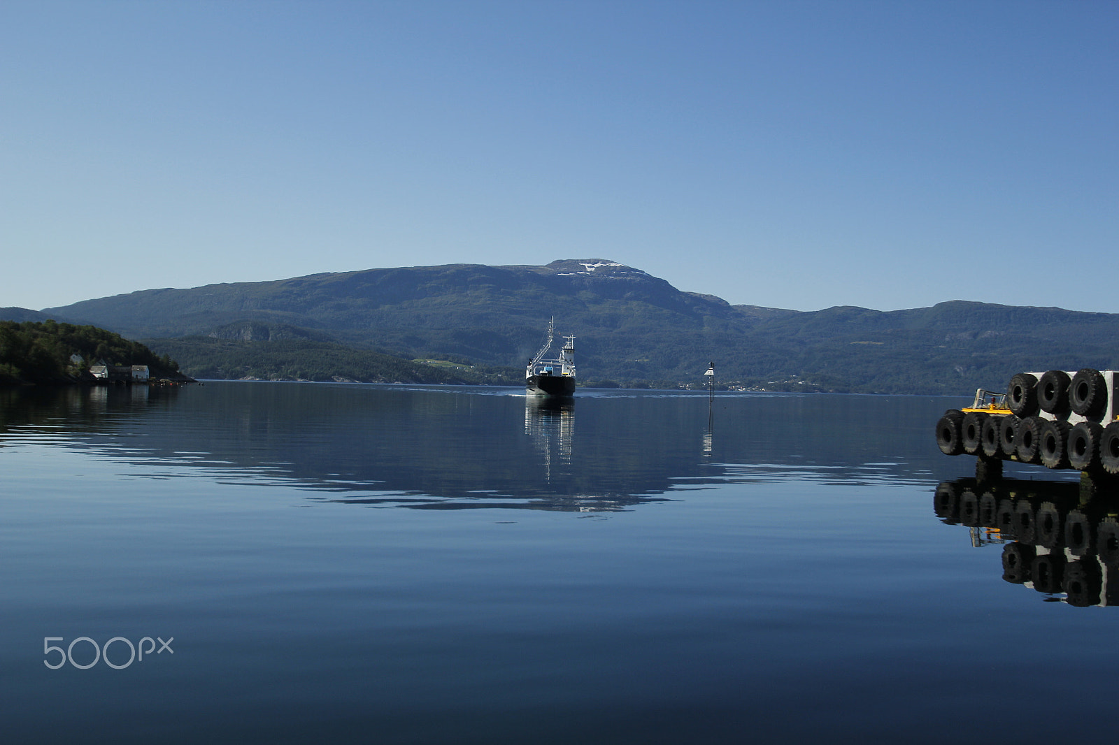 Sigma 10-20mm F3.5 EX DC HSM sample photo. Ferry photography