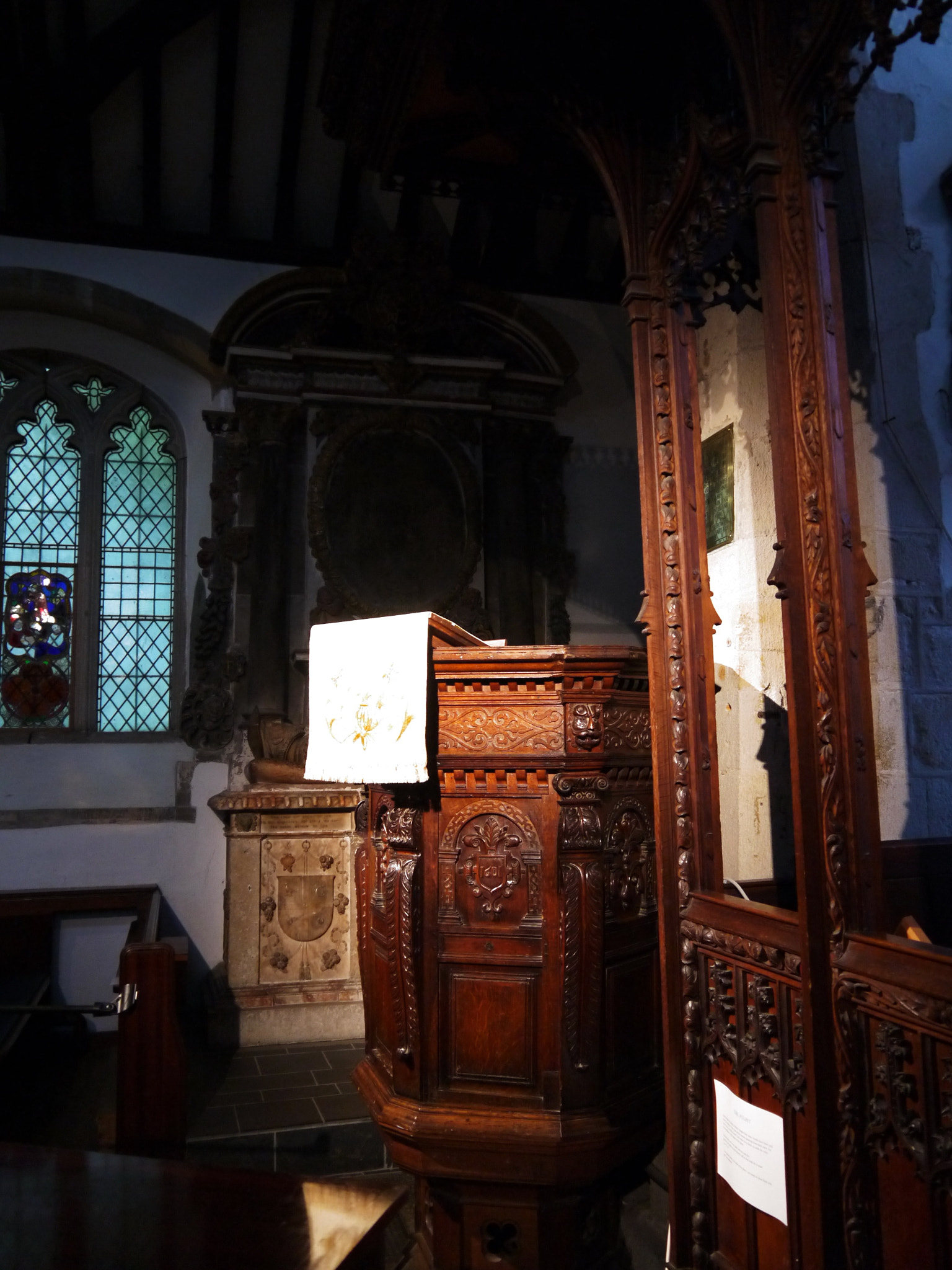 Panasonic Lumix DMC-GF3 + IO 14-42mm F3.5-5.6 sample photo. St fimbarrus church, cornwall, uk photography