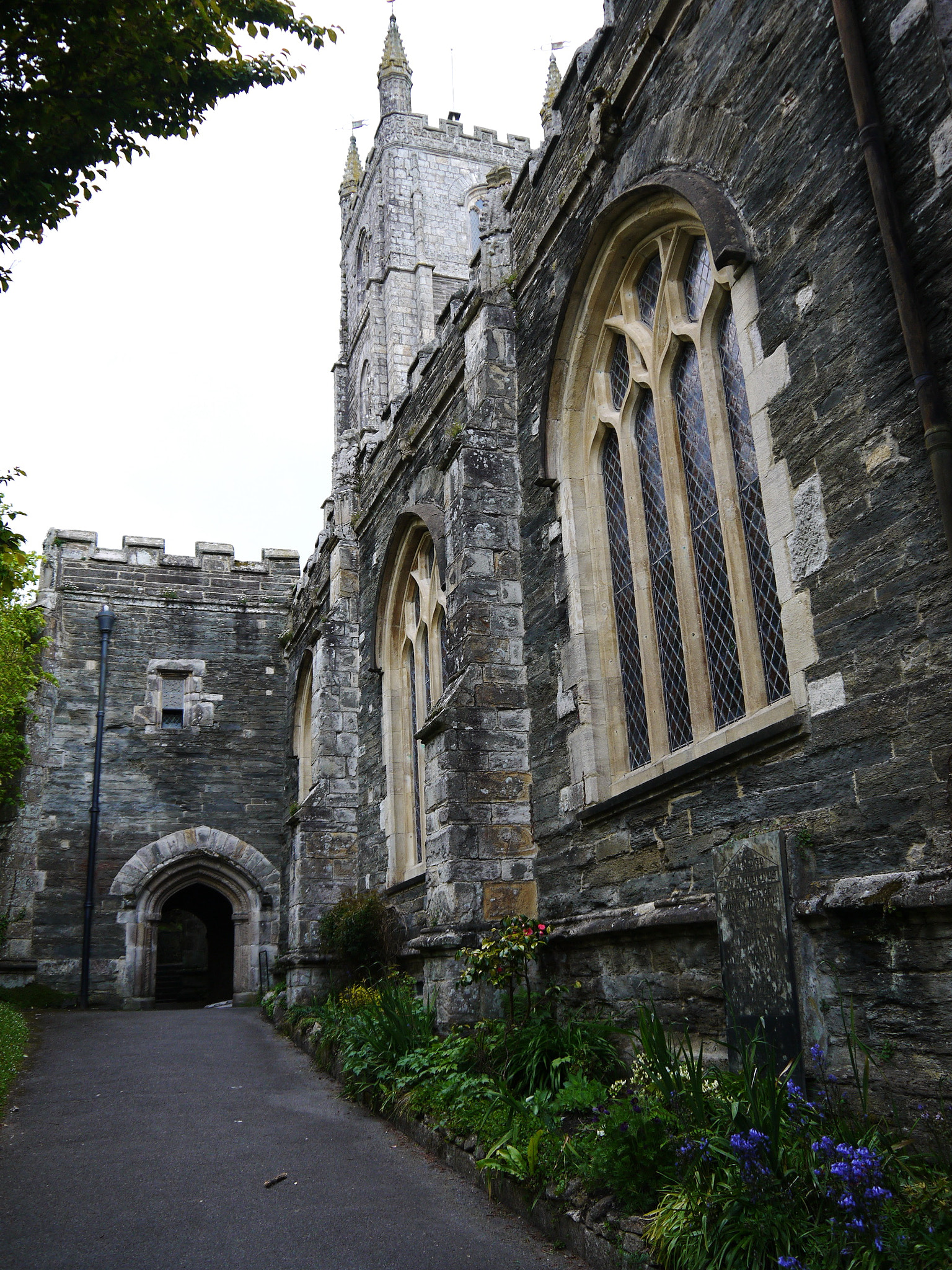 Panasonic Lumix DMC-GF3 + IO 14-42mm F3.5-5.6 sample photo. St fimbarrus church, cornwall, uk photography