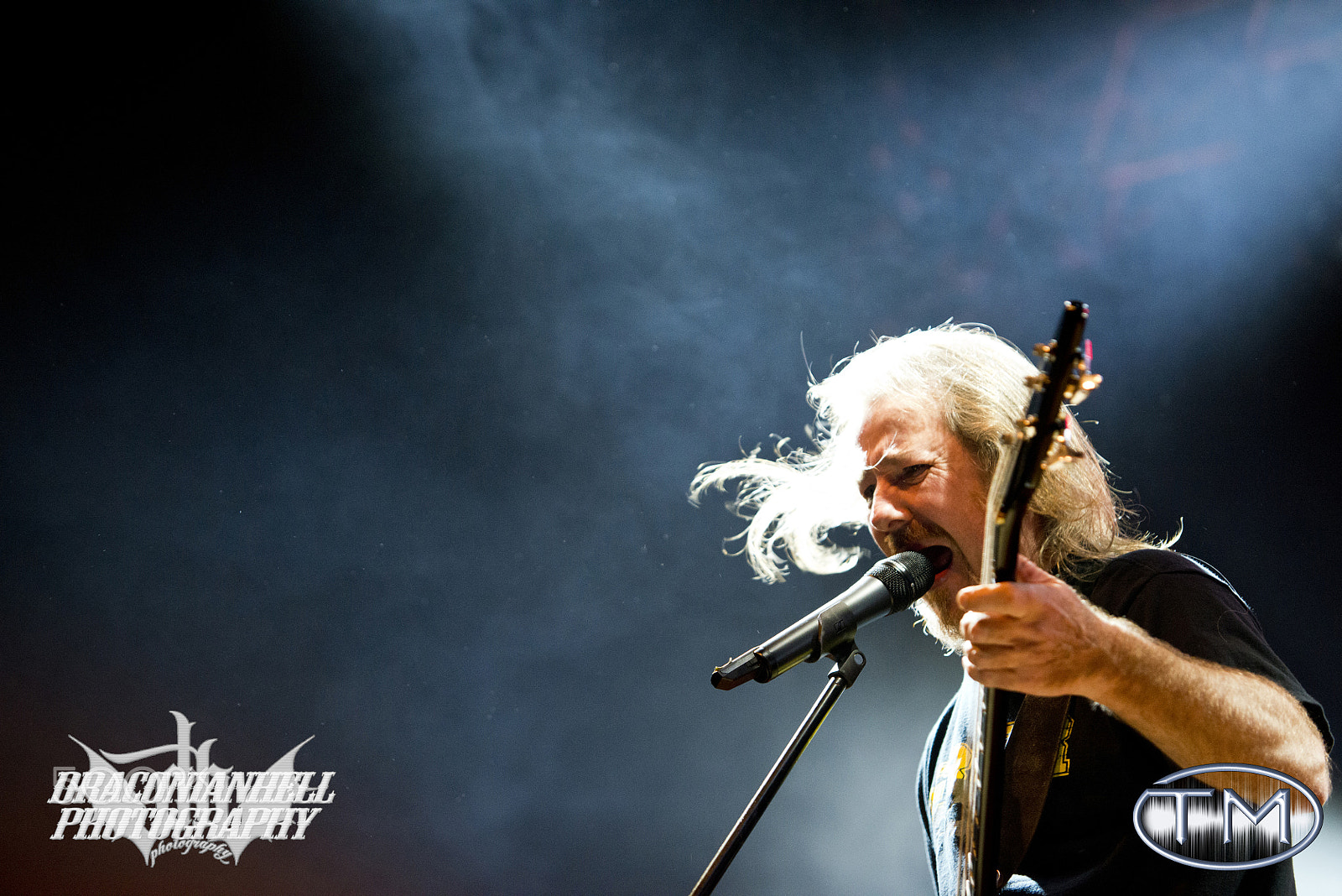 Sigma 70-200mm F2.8 EX DG Macro HSM II sample photo. Demolition hammer live @ metalitalia.com fest 2016 photography