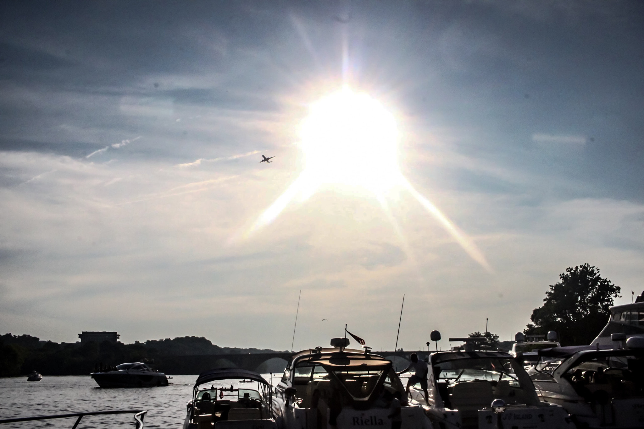 Canon EF-S 24mm F2.8 STM sample photo. Fly photography
