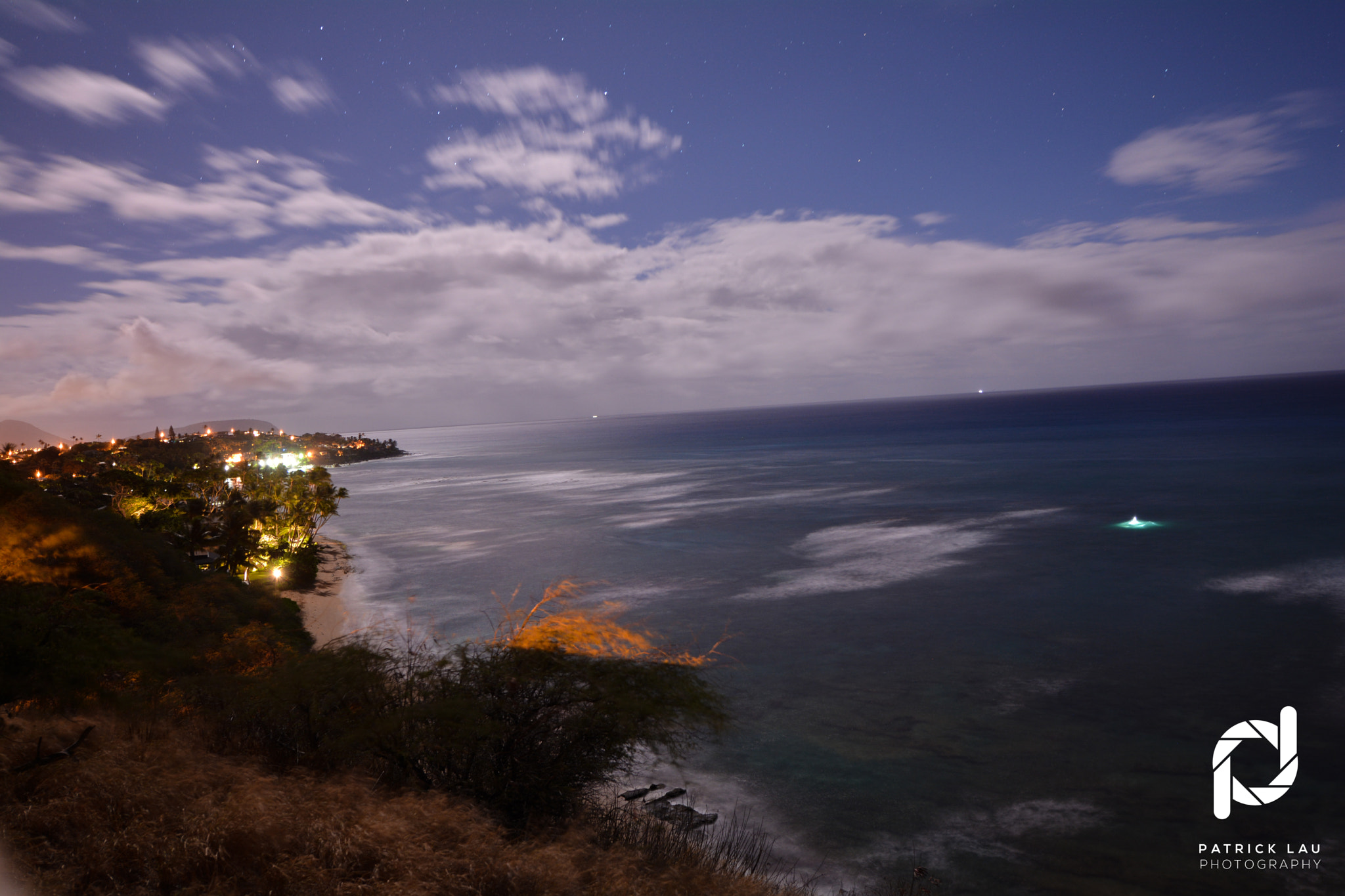 Nikon AF-S Nikkor 14-24mm F2.8G ED sample photo. Night shot near diamond head photography