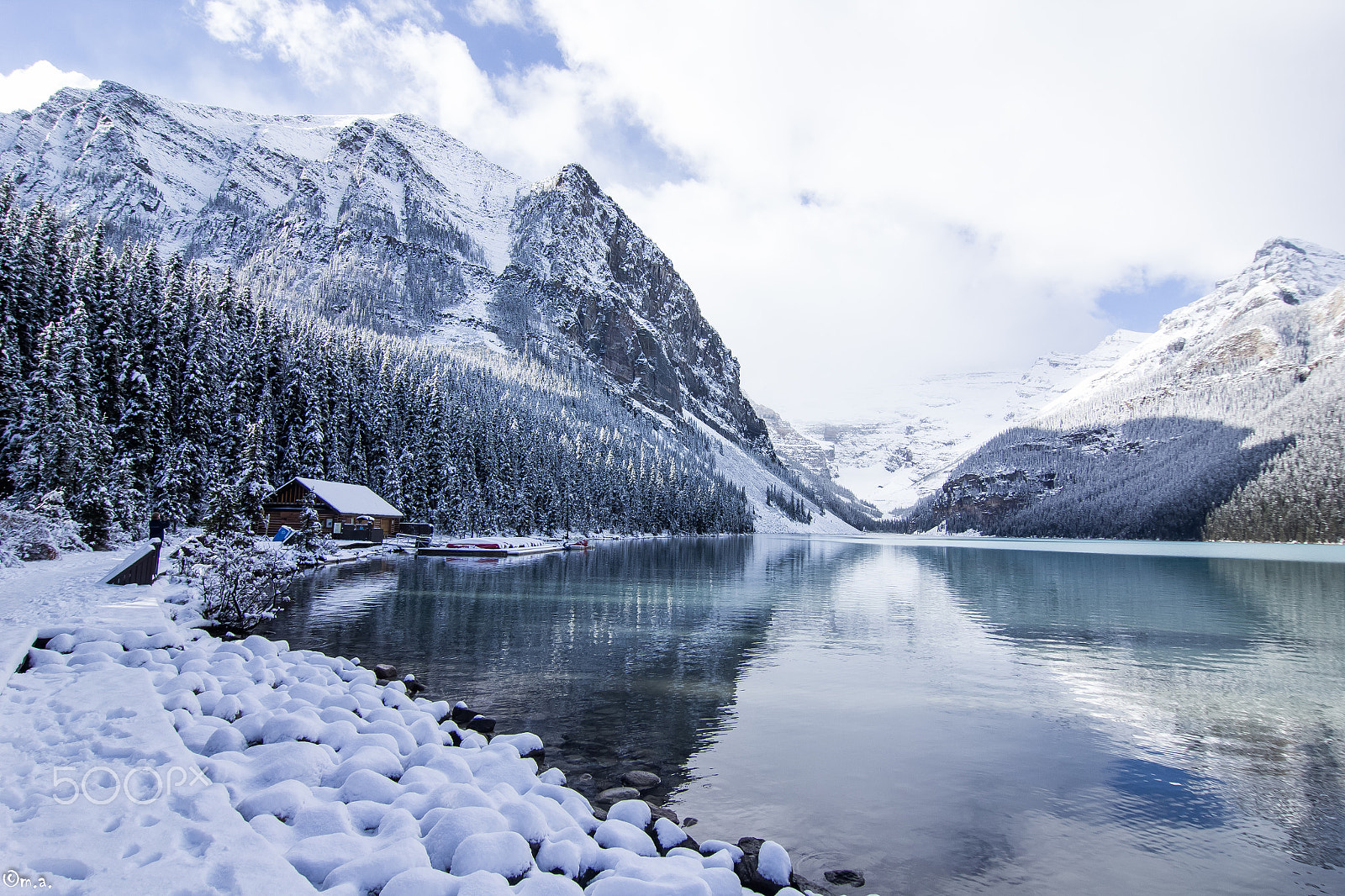 Canon EOS 60D + Tokina AT-X Pro 12-24mm F4 (IF) DX sample photo. Lake louise photography
