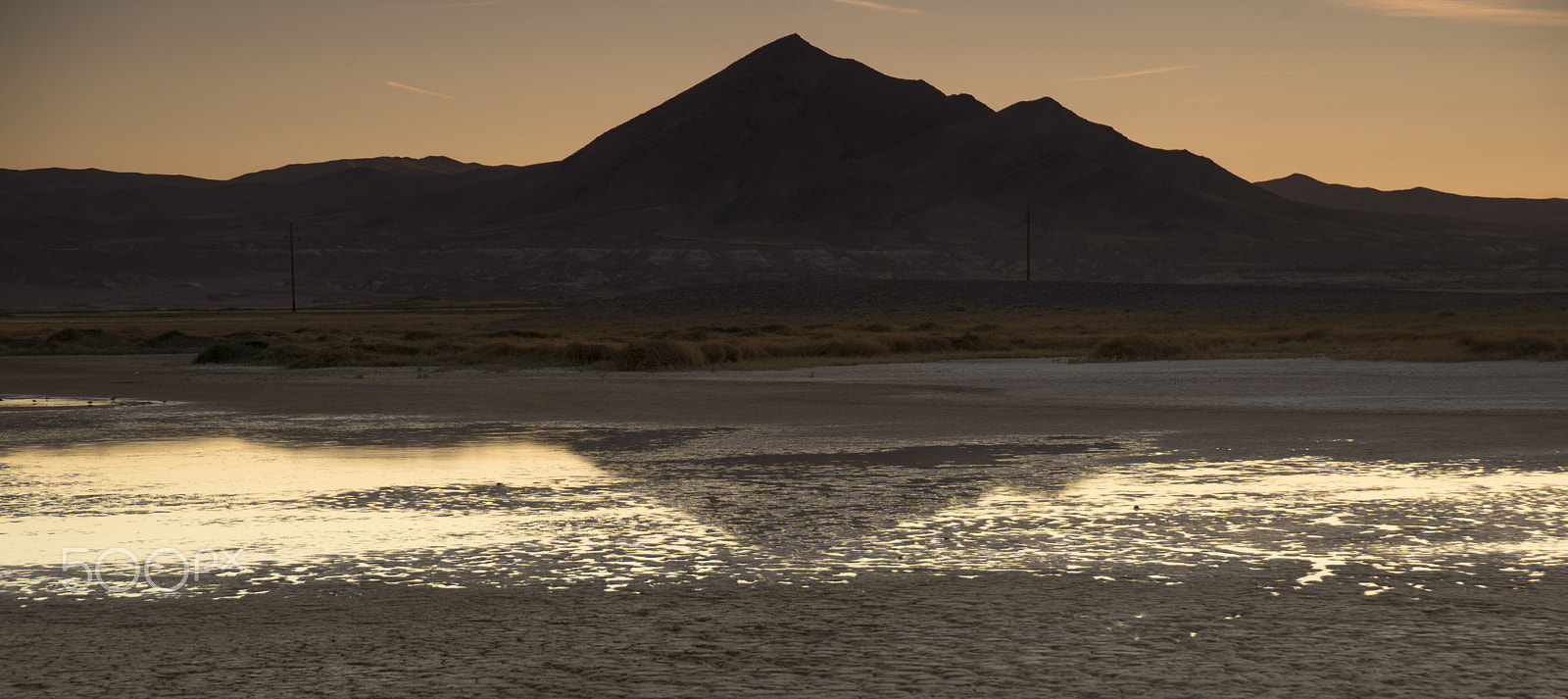AF Zoom-Nikkor 28-105mm f/3.5-4.5D IF sample photo. Mud flats photography