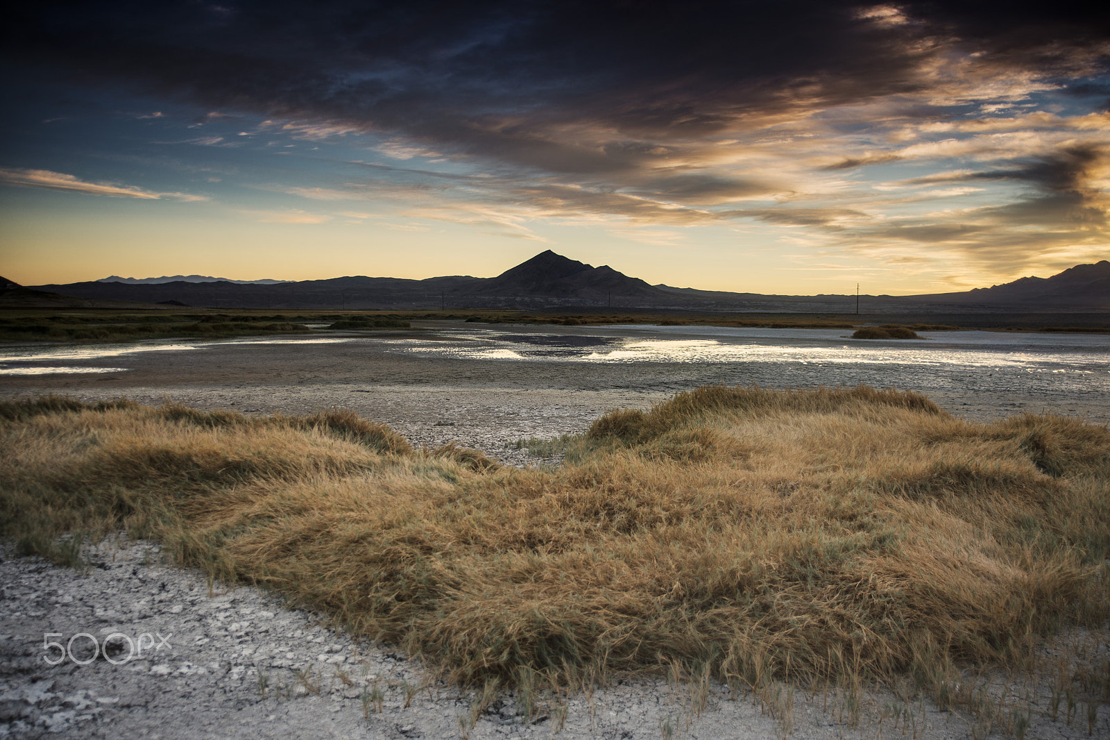 AF Zoom-Nikkor 28-105mm f/3.5-4.5D IF sample photo. Mud flats photography