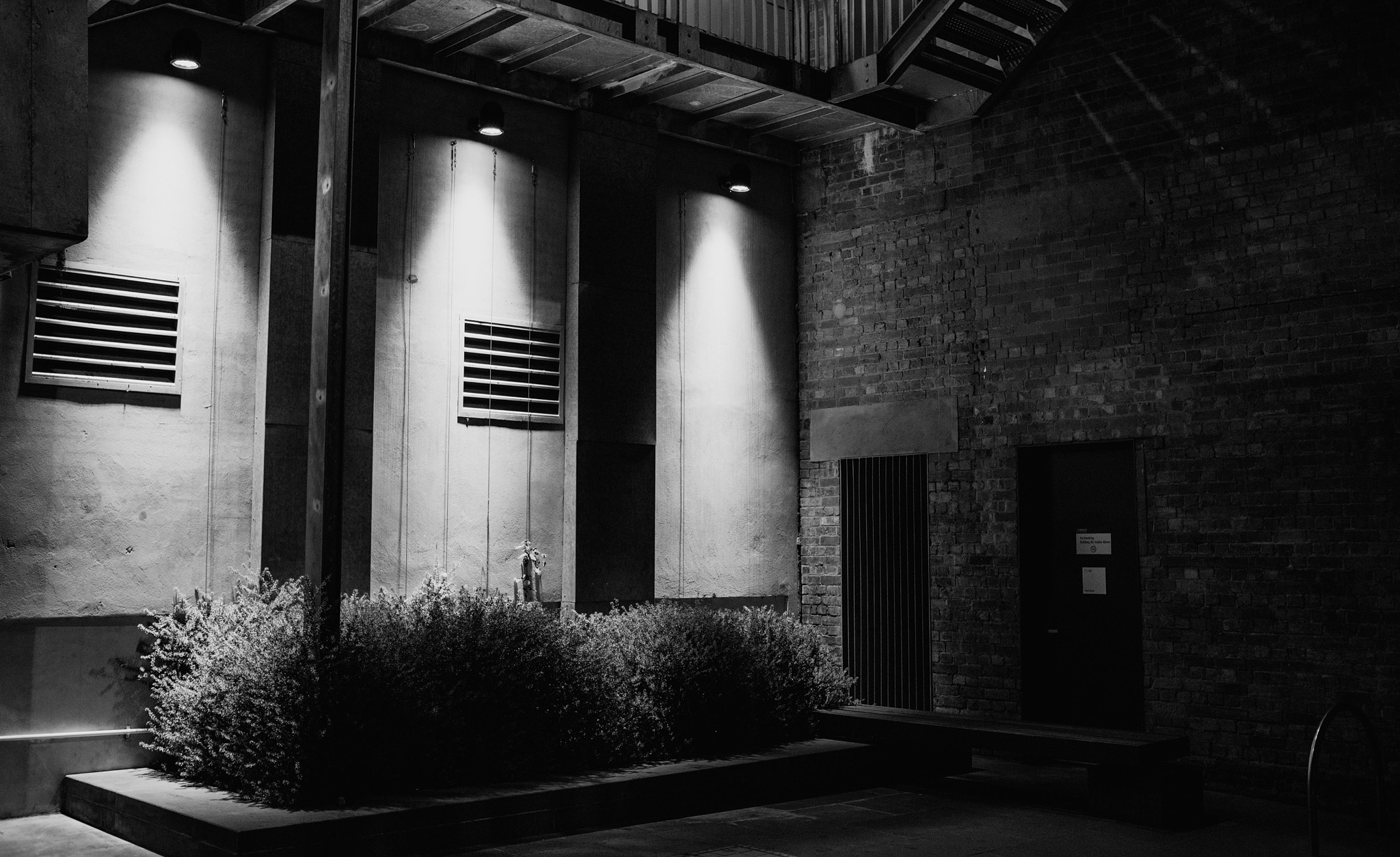 Nikon D610 + Nikon AF Nikkor 35mm F2D sample photo. Corner contrast photography