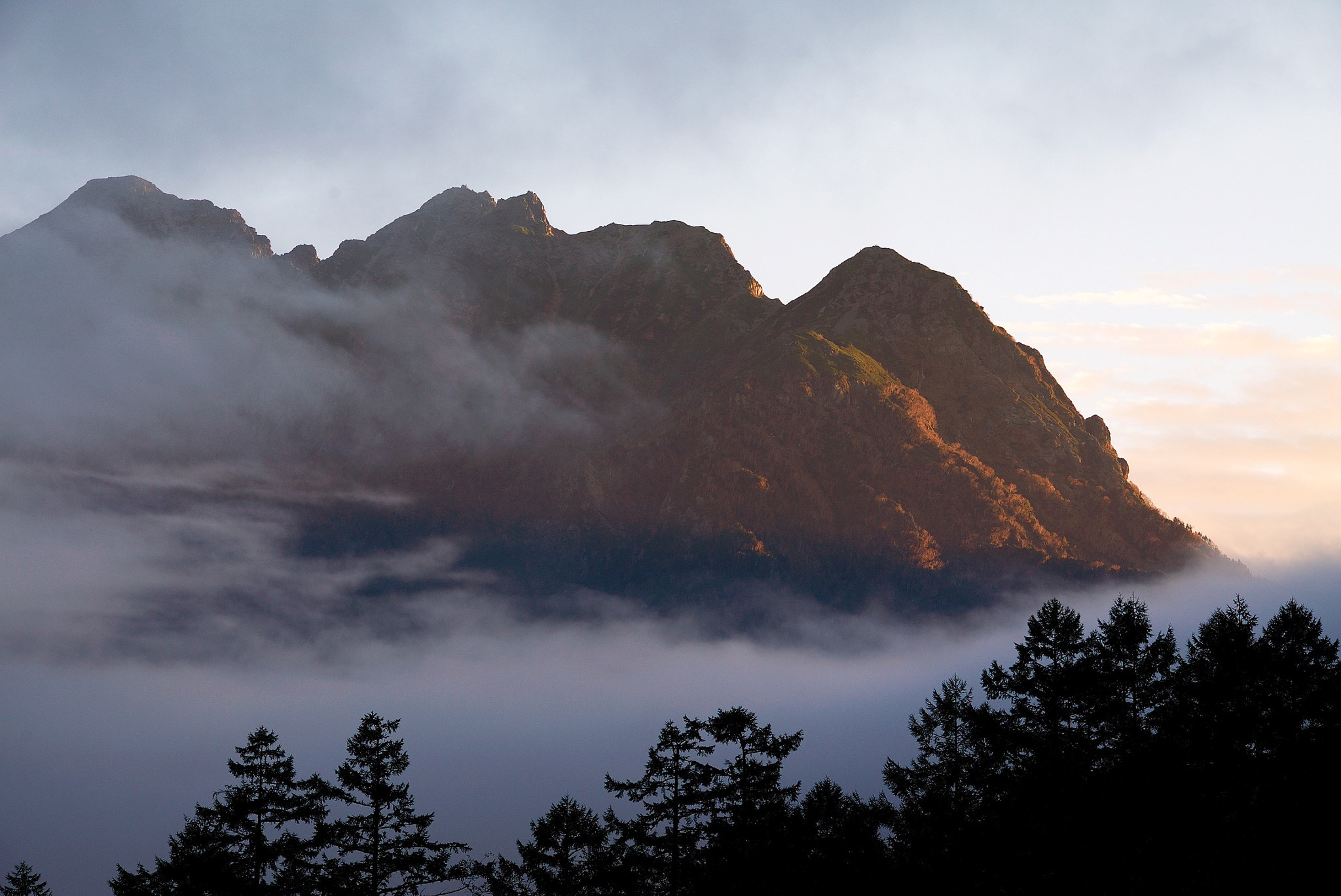 Sony a7S sample photo. Mountains turn red photography