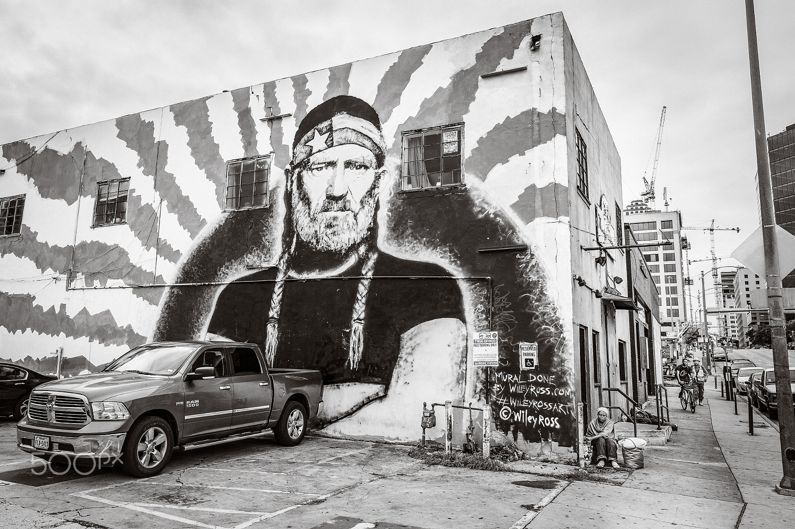 Nikon AF-S Nikkor 24-70mm F2.8E ED VR sample photo. 7th street... photography