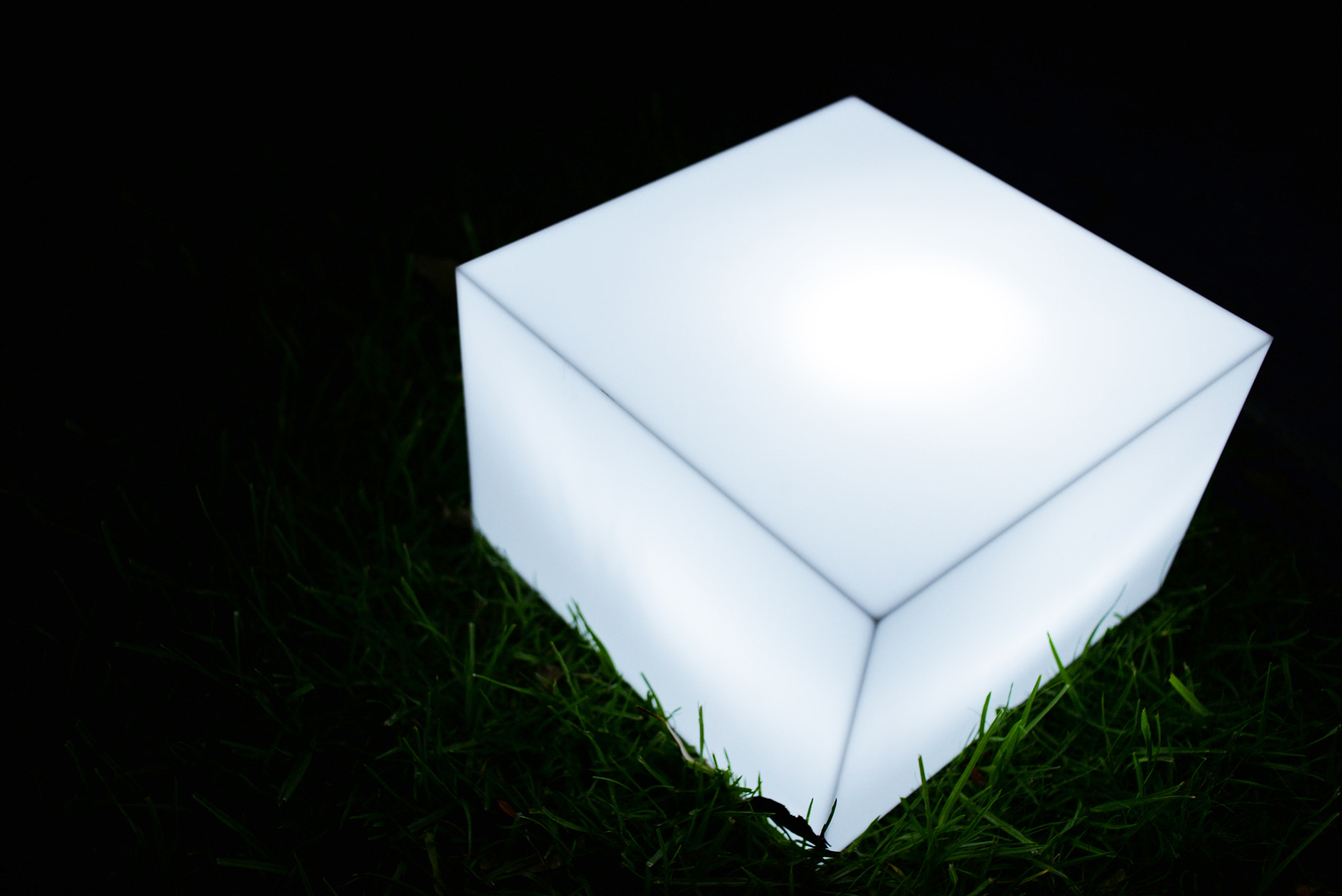 Nikon D610 + Nikon AF Nikkor 35mm F2D sample photo. Glow³ photography