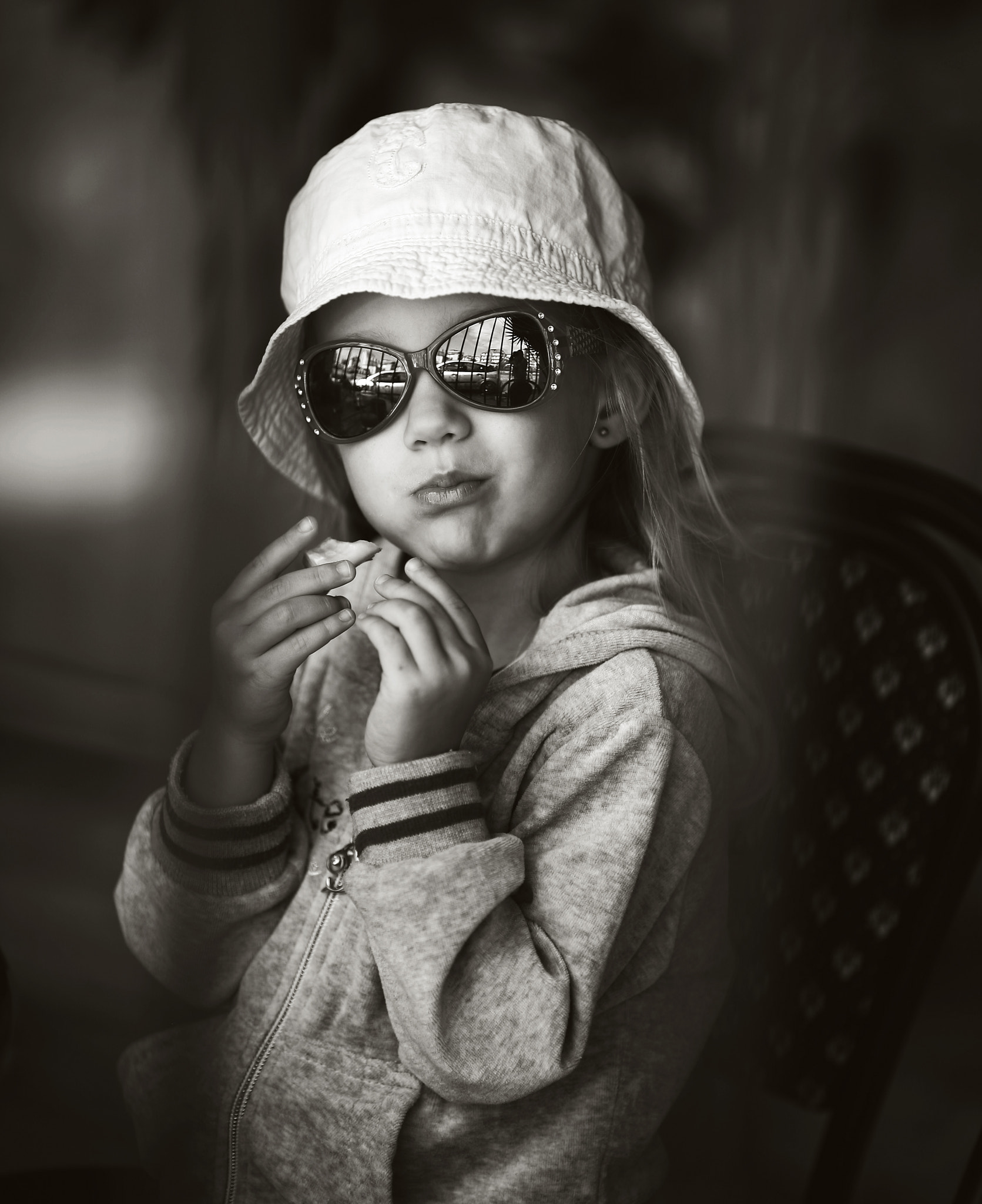 Canon EOS 5D + Canon EF 135mm F2L USM sample photo. Img photography