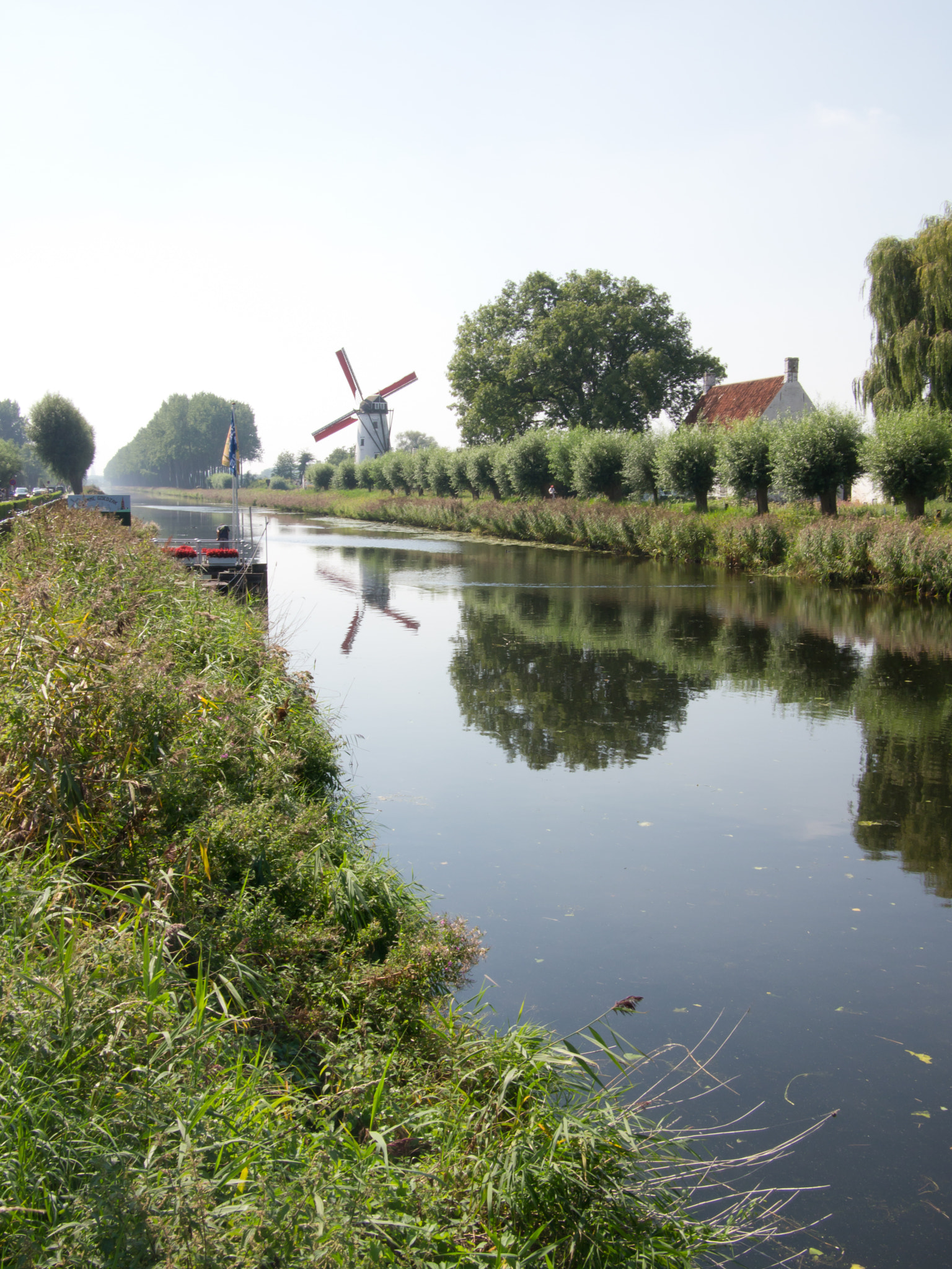 Olympus PEN E-P3 + Panasonic Lumix G 20mm F1.7 ASPH sample photo. Belgium, 2011. photography