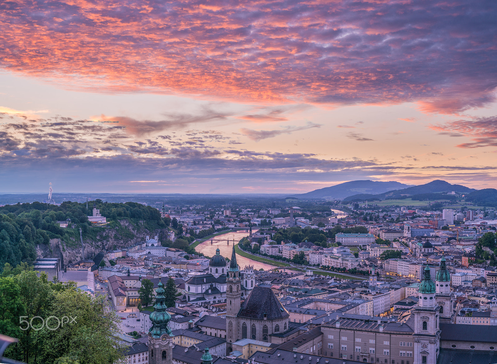 Sony a7R II + Sony FE 50mm F1.8 sample photo. Salzburg skys photography