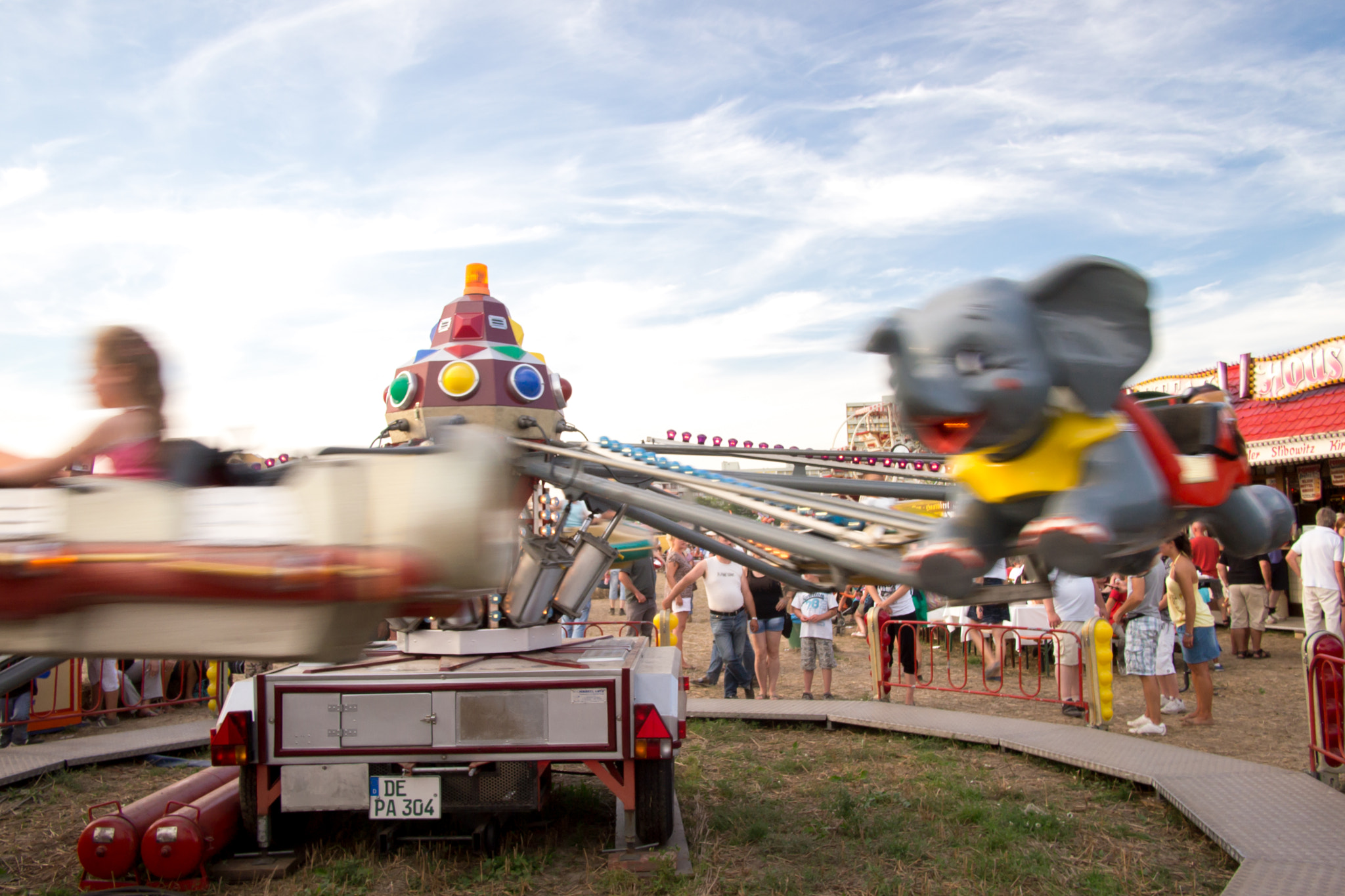 Olympus PEN E-P3 + Panasonic Lumix G 14mm F2.5 ASPH sample photo. Strohballenfest photography