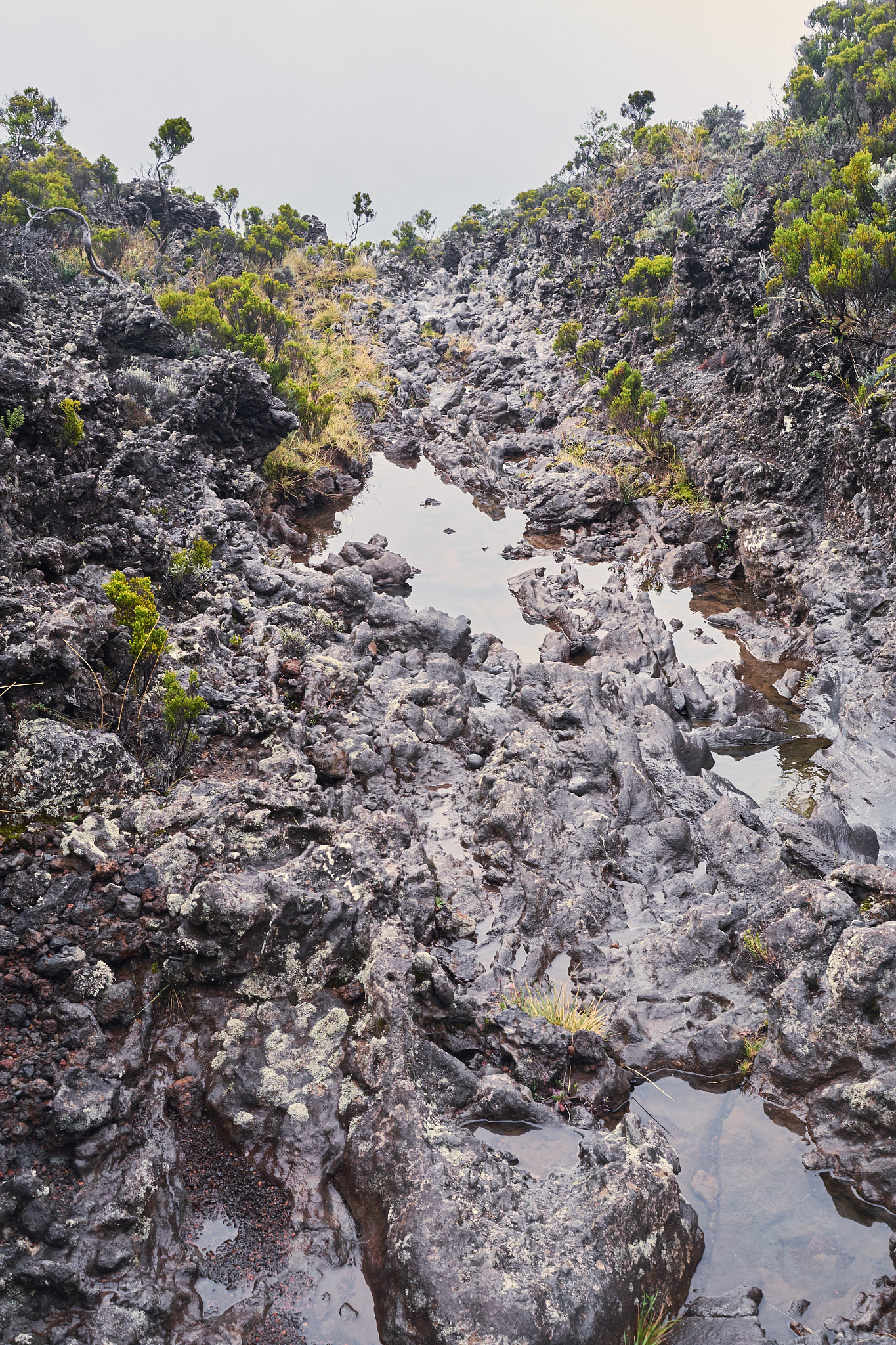 Fujifilm X-E1 + Fujifilm XF 27mm F2.8 sample photo. Volcanic rocks and erosion photography