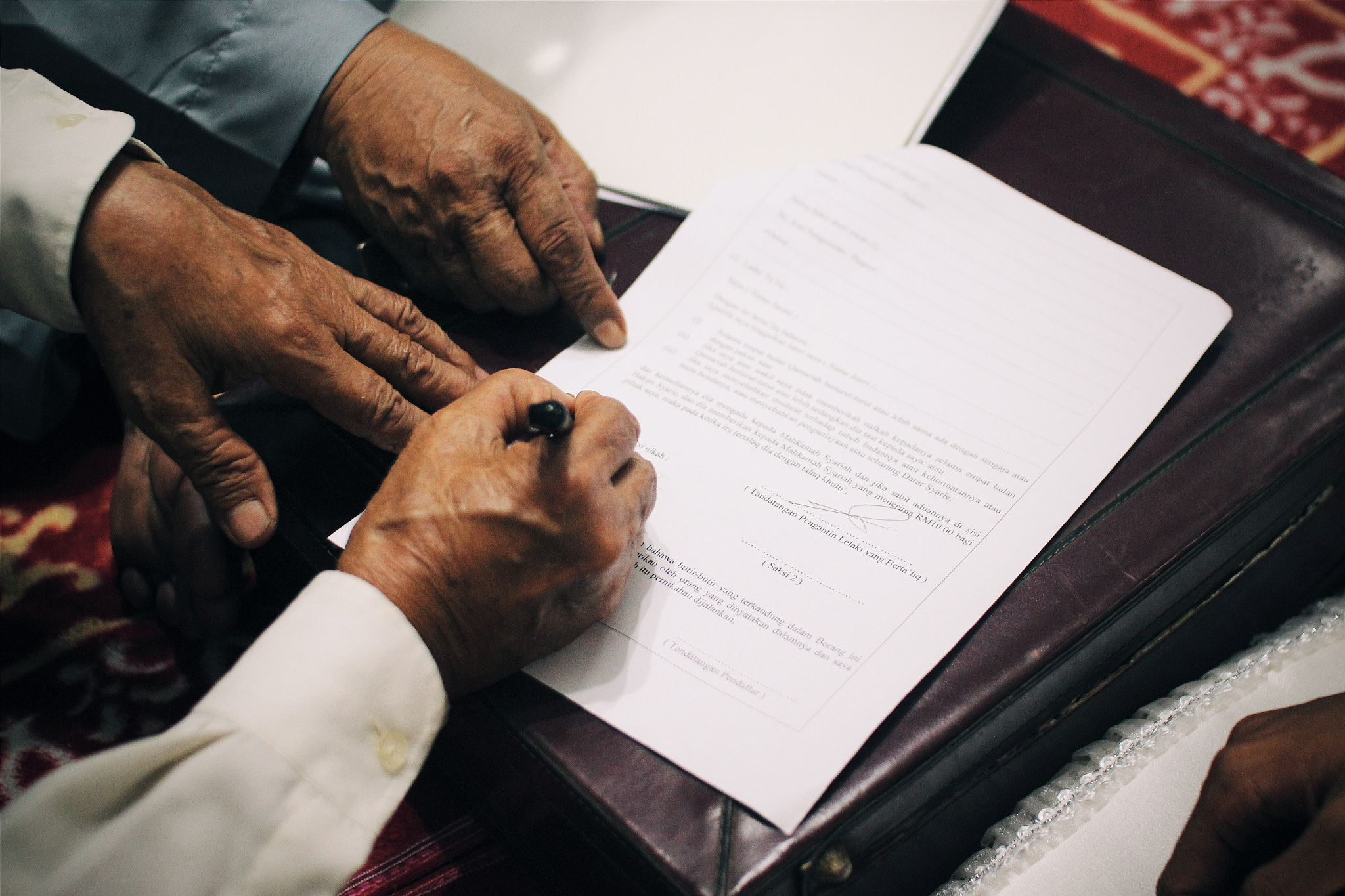 Sigma 24-35mm F2 DG HSM Art sample photo. #malaywedding #solemnization #wedding photography