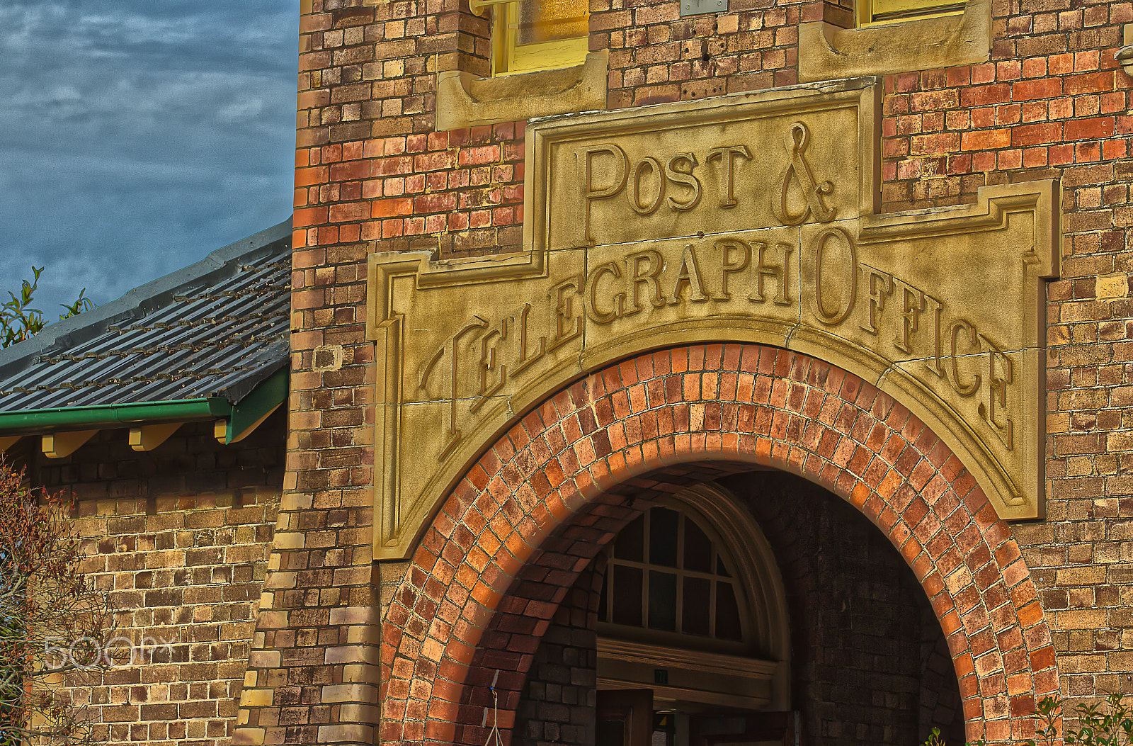 Sigma 105mm F2.8 EX DG OS HSM sample photo. The old post office photography