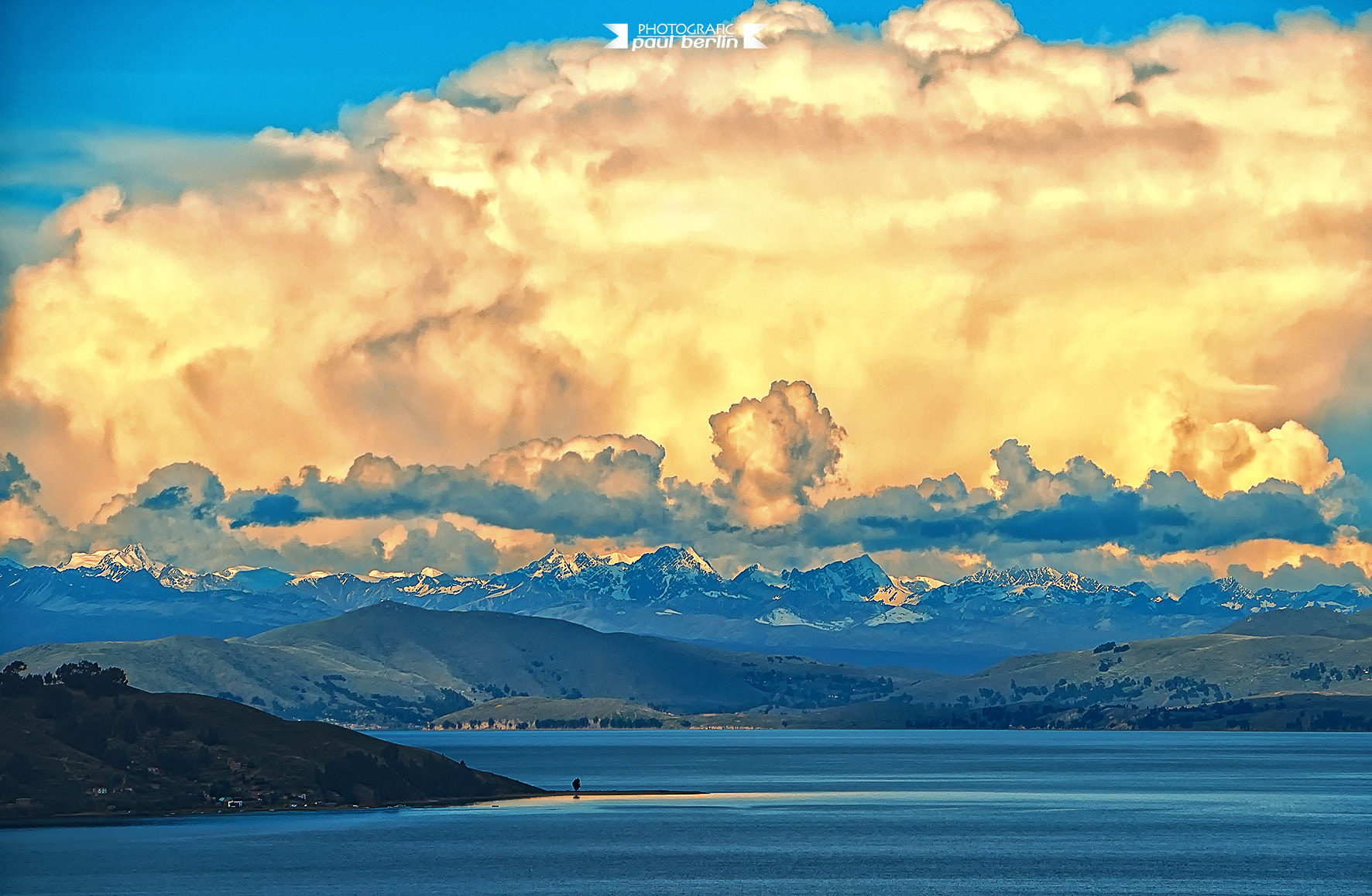 Sony E 18-200mm F3.5-6.3 OSS sample photo. Cordillera real lake titicaca photography