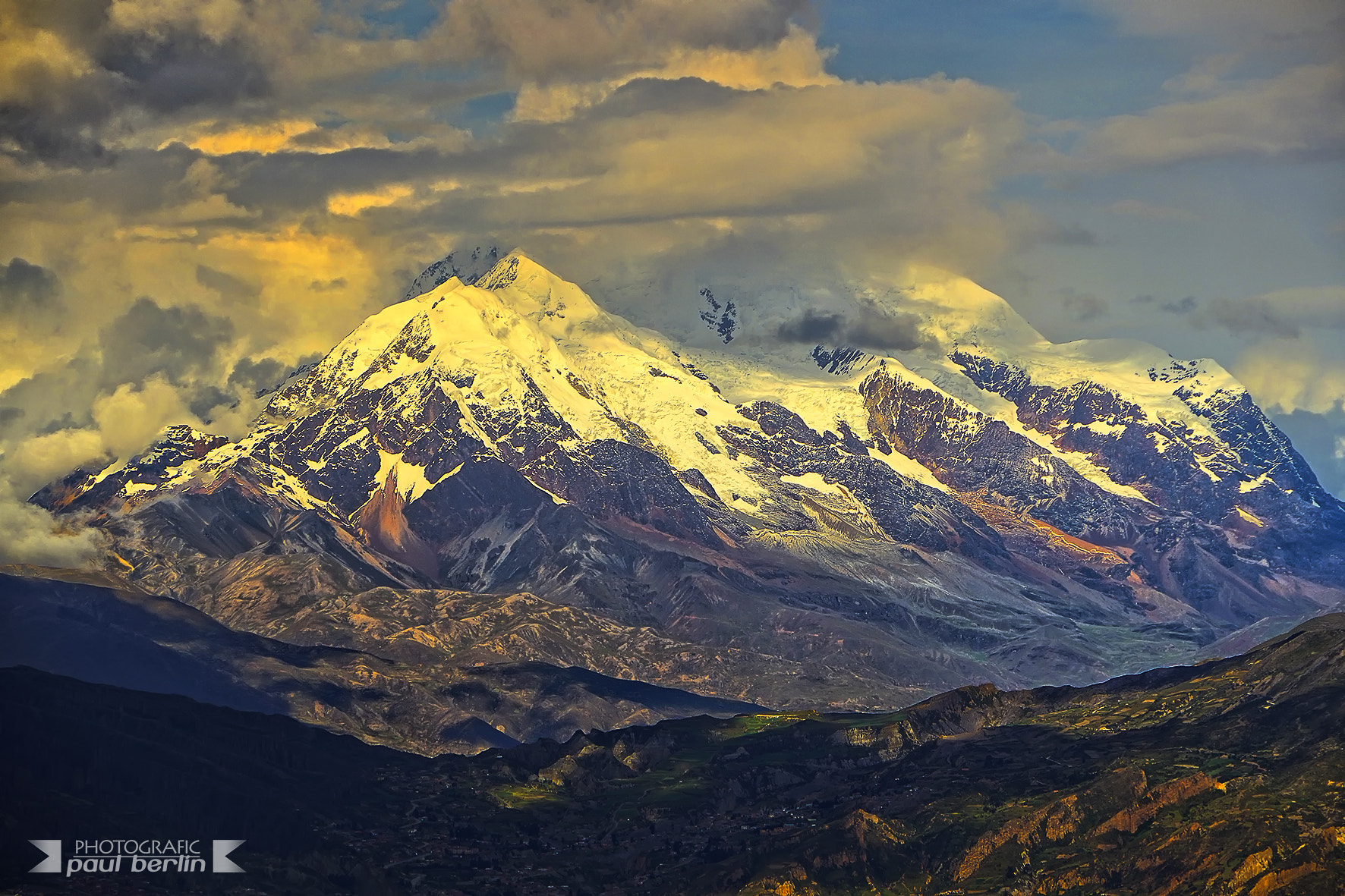 Sony E 18-200mm F3.5-6.3 OSS sample photo. Cordillera real in la paz photography