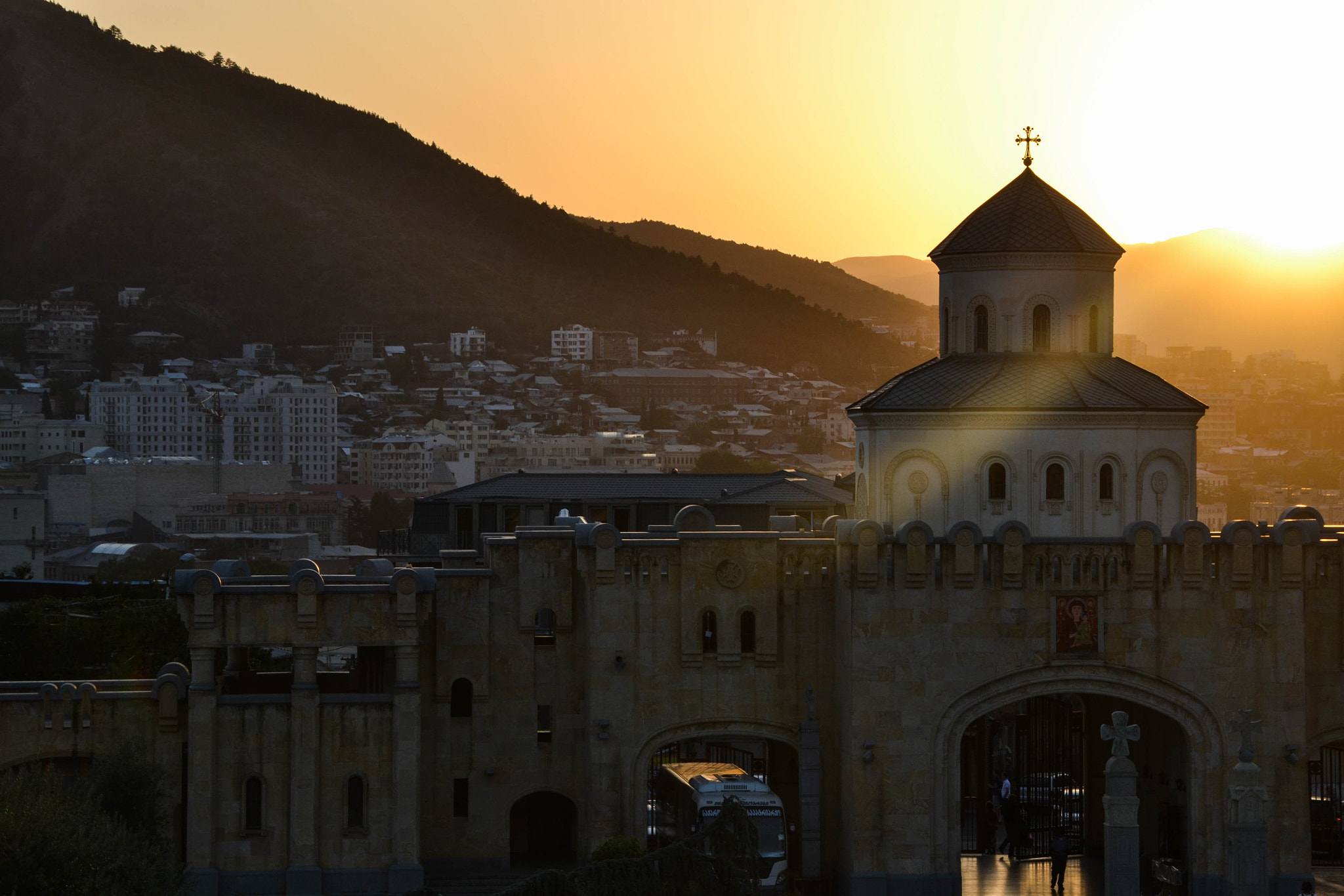 Sigma 28-300mm F3.5-6.3 DG Macro sample photo. Sunset in tbilisi photography