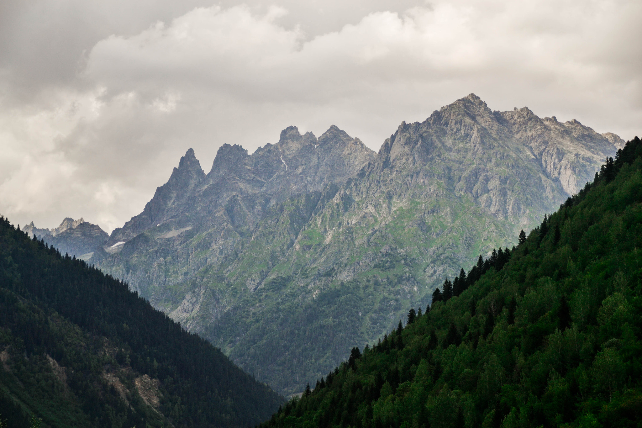 Sigma 28-300mm F3.5-6.3 DG Macro sample photo. On the go to chalaadi glacier photography