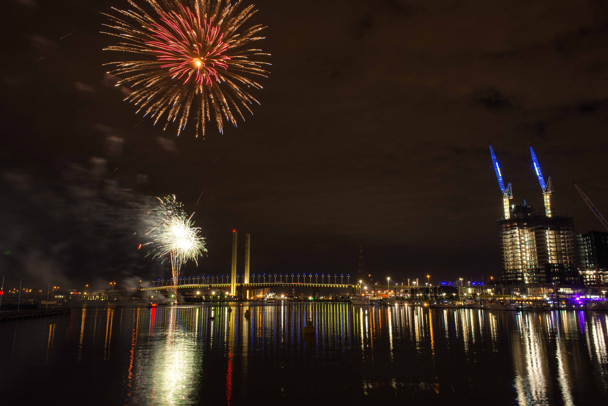 Nikon D610 + Nikon AF Nikkor 28mm F2.8D sample photo. Free fireworks! photography