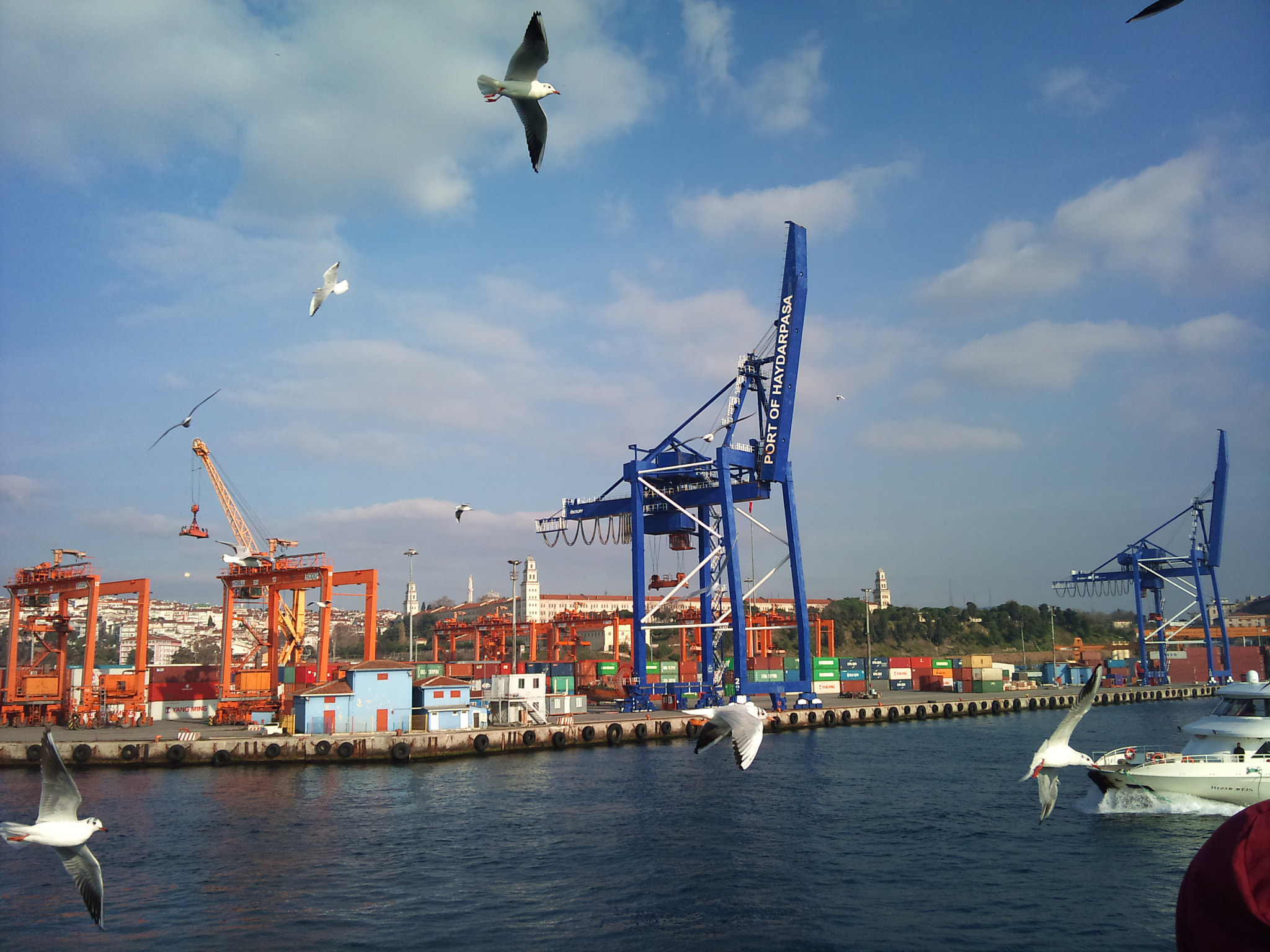 Sony Ericsson U10i sample photo. Istanbul turkey port photography