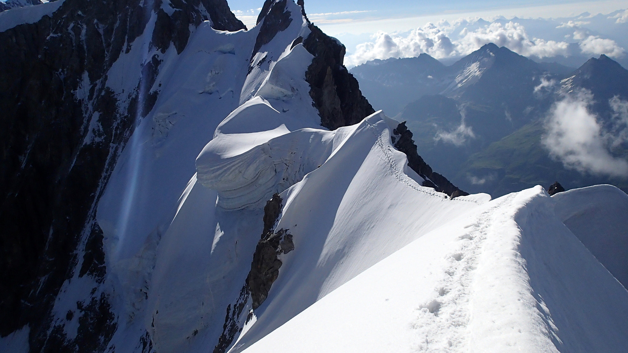 Olympus TG-2 sample photo. Aiguilles de rochefort photography