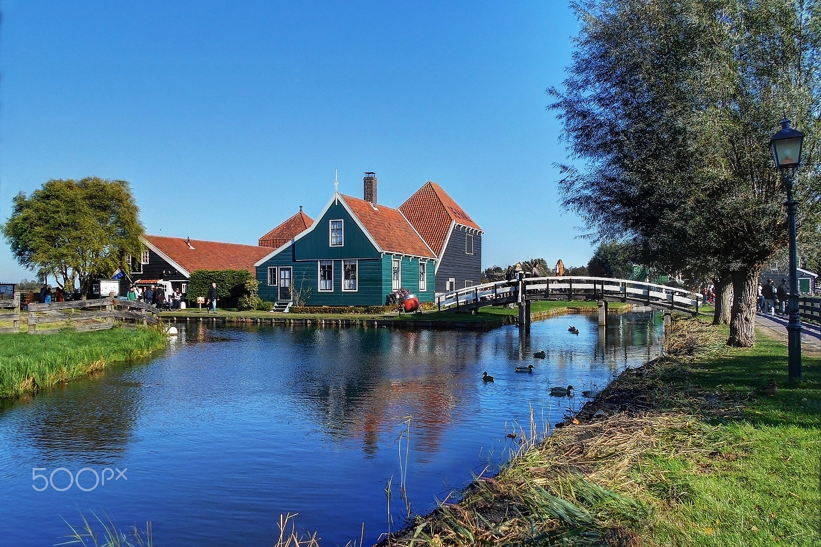 Nikon COOLPIX S2800 sample photo. Groenhuisje zaanseschans photography