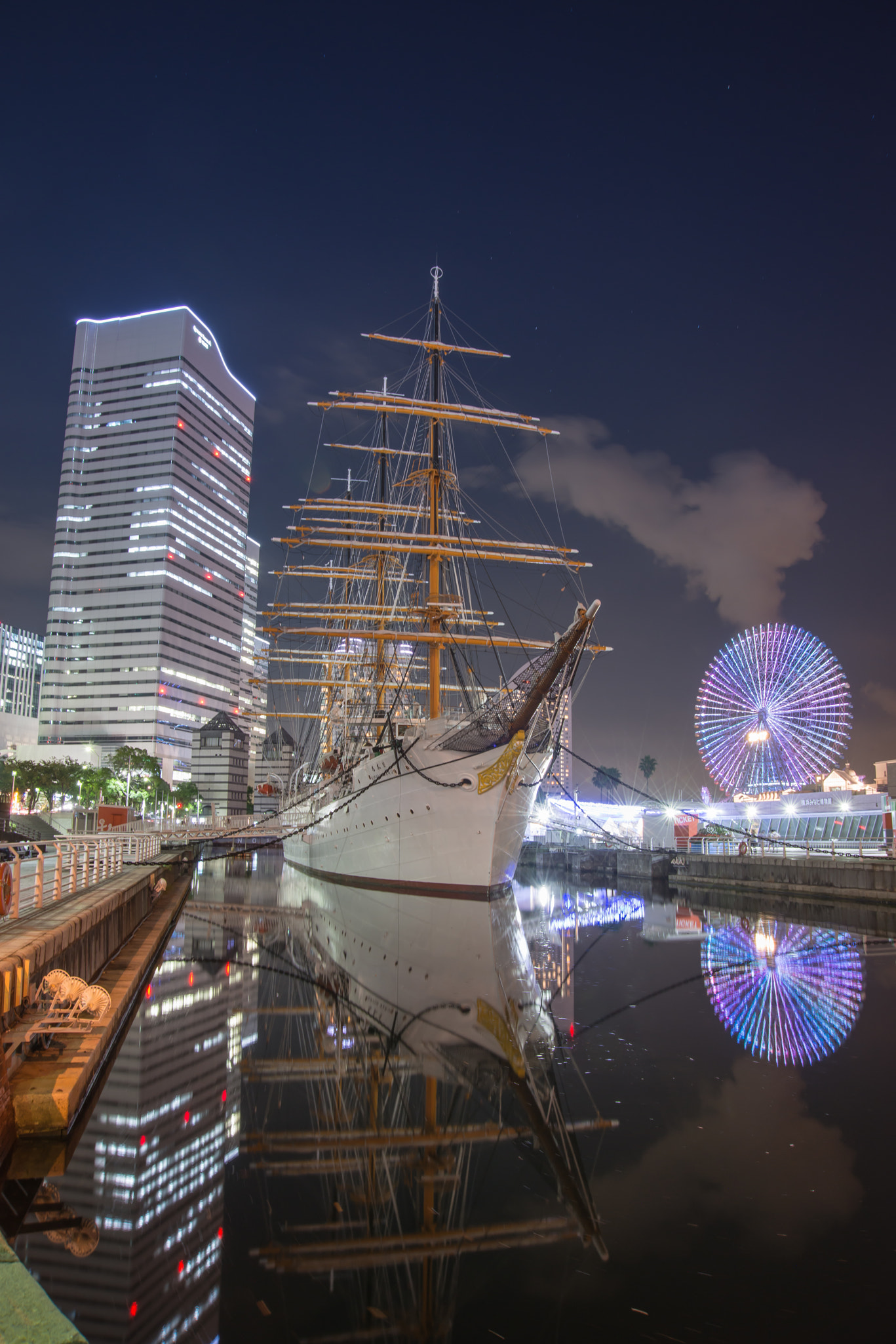 Nikon AF Nikkor 24-85mm F2.8-4D IF sample photo. Nippon maru photography