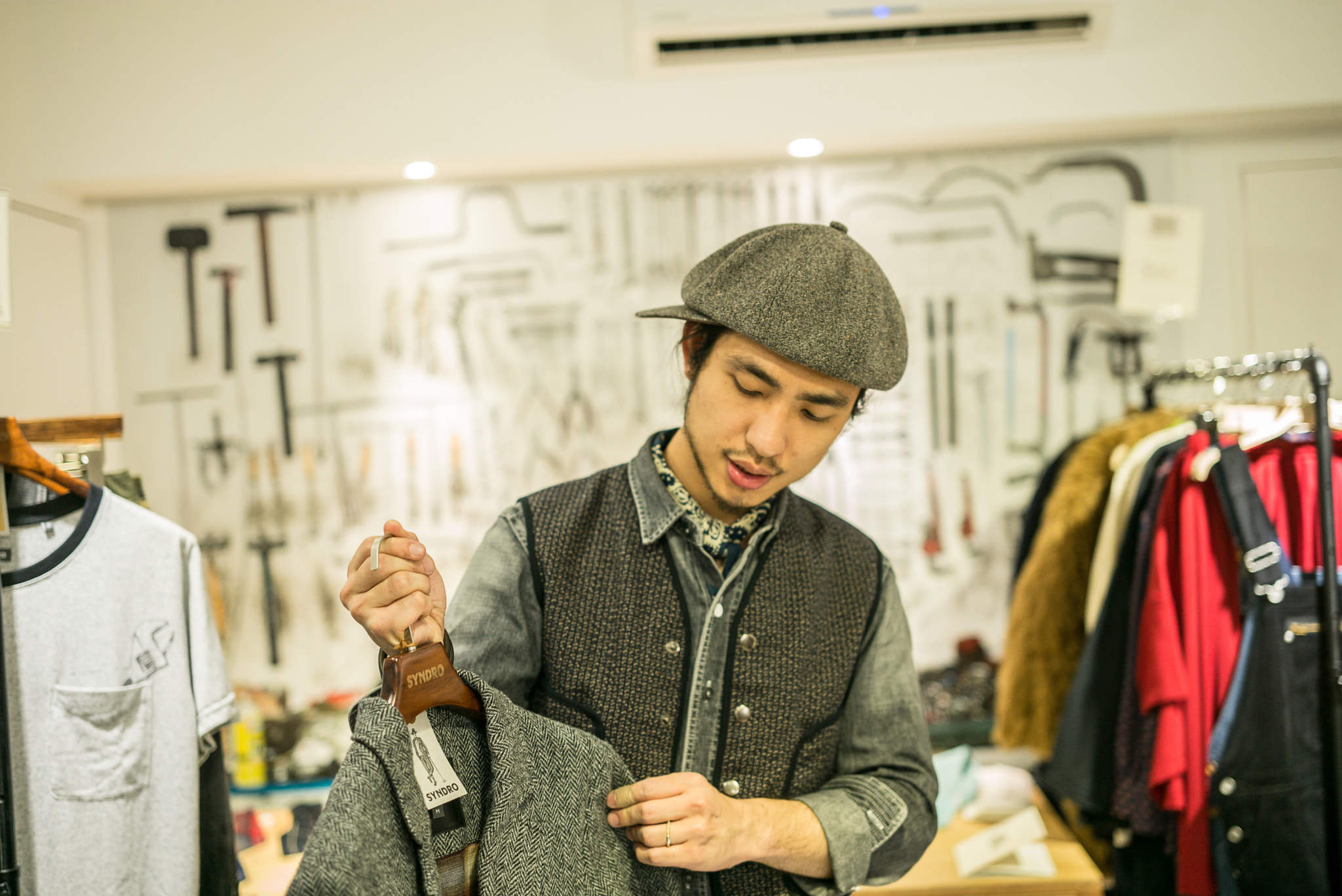 Leica APO-Summicron-M 50mm F2 ASPH sample photo. Syndro designer, photography