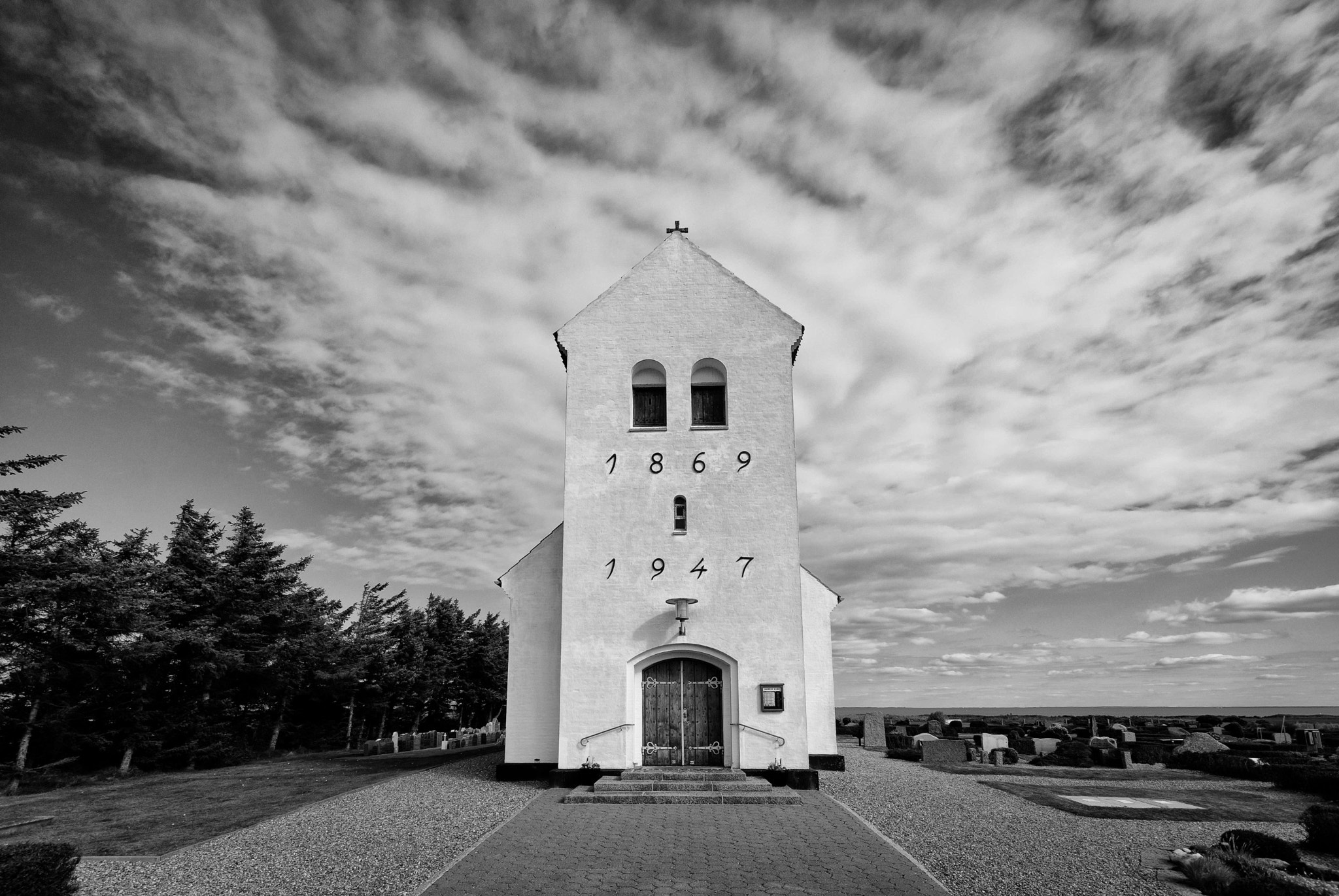 Sigma AF 10-20mm F4-5.6 EX DC sample photo. Haurvig kirke photography