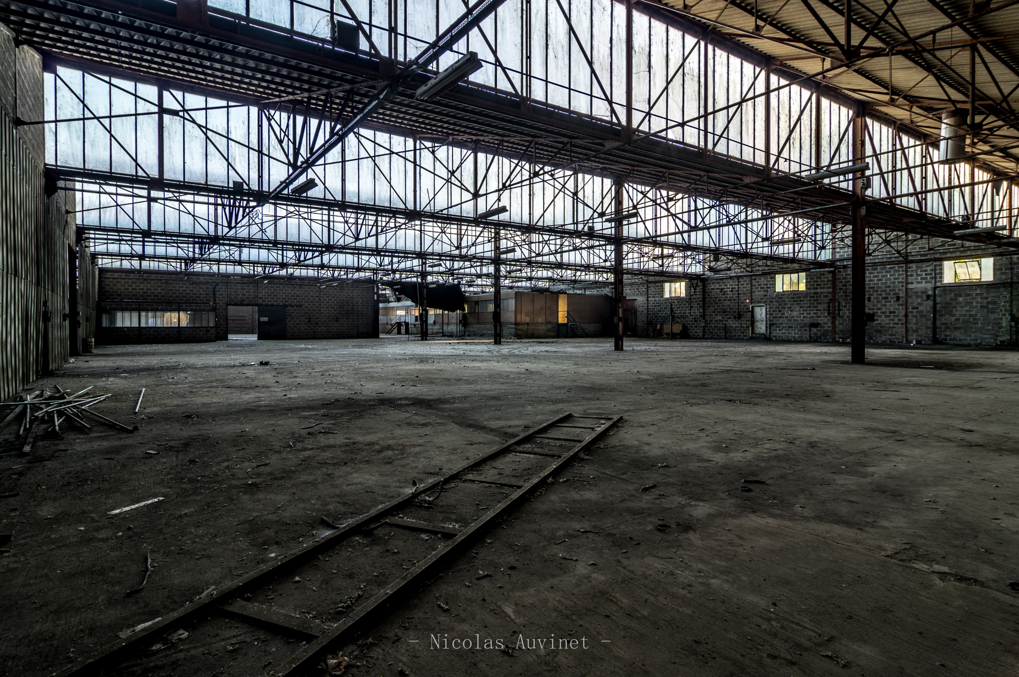 Pentax smc DA 12-24mm F4.0 ED AL (IF) sample photo. Sur les rails de l'oubli photography