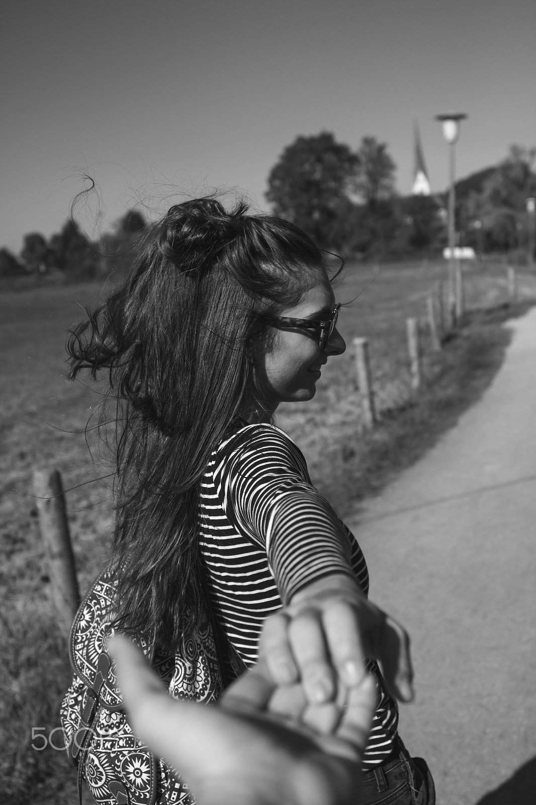 Canon EF 28mm F2.8 IS USM sample photo. Gimme your hand photography